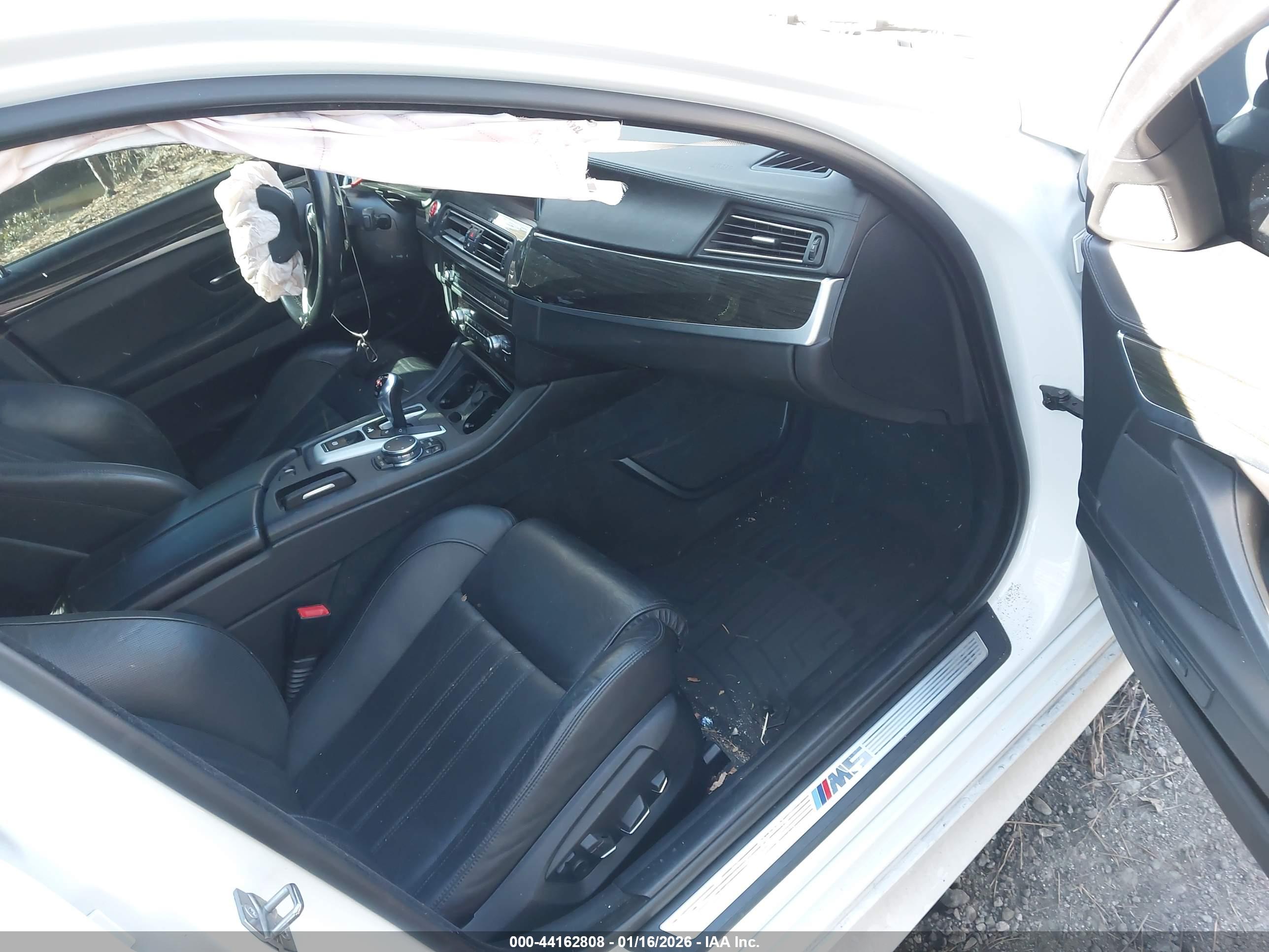 BMW M5 image 5