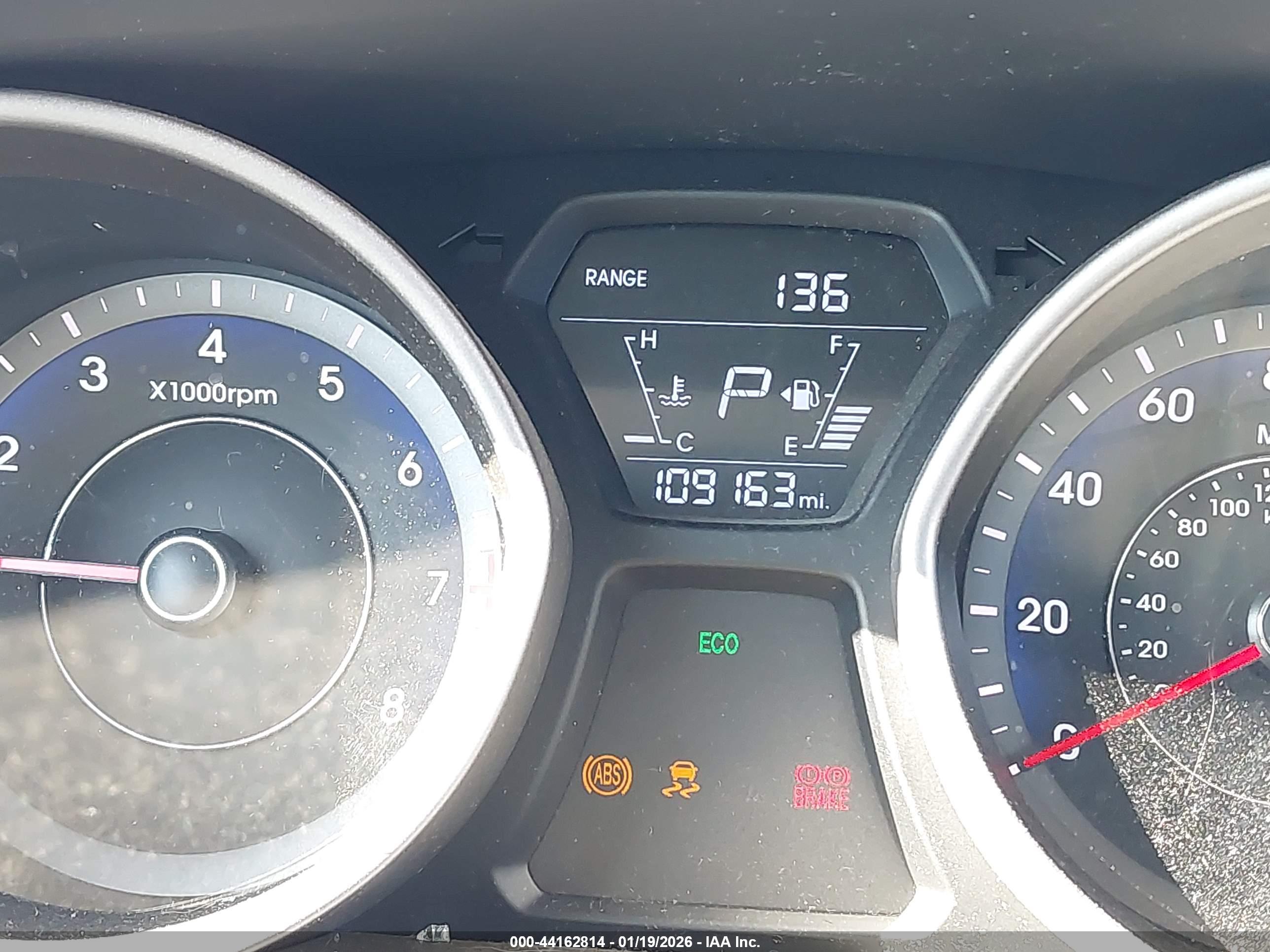 HYUNDAI ELANTRA image 7