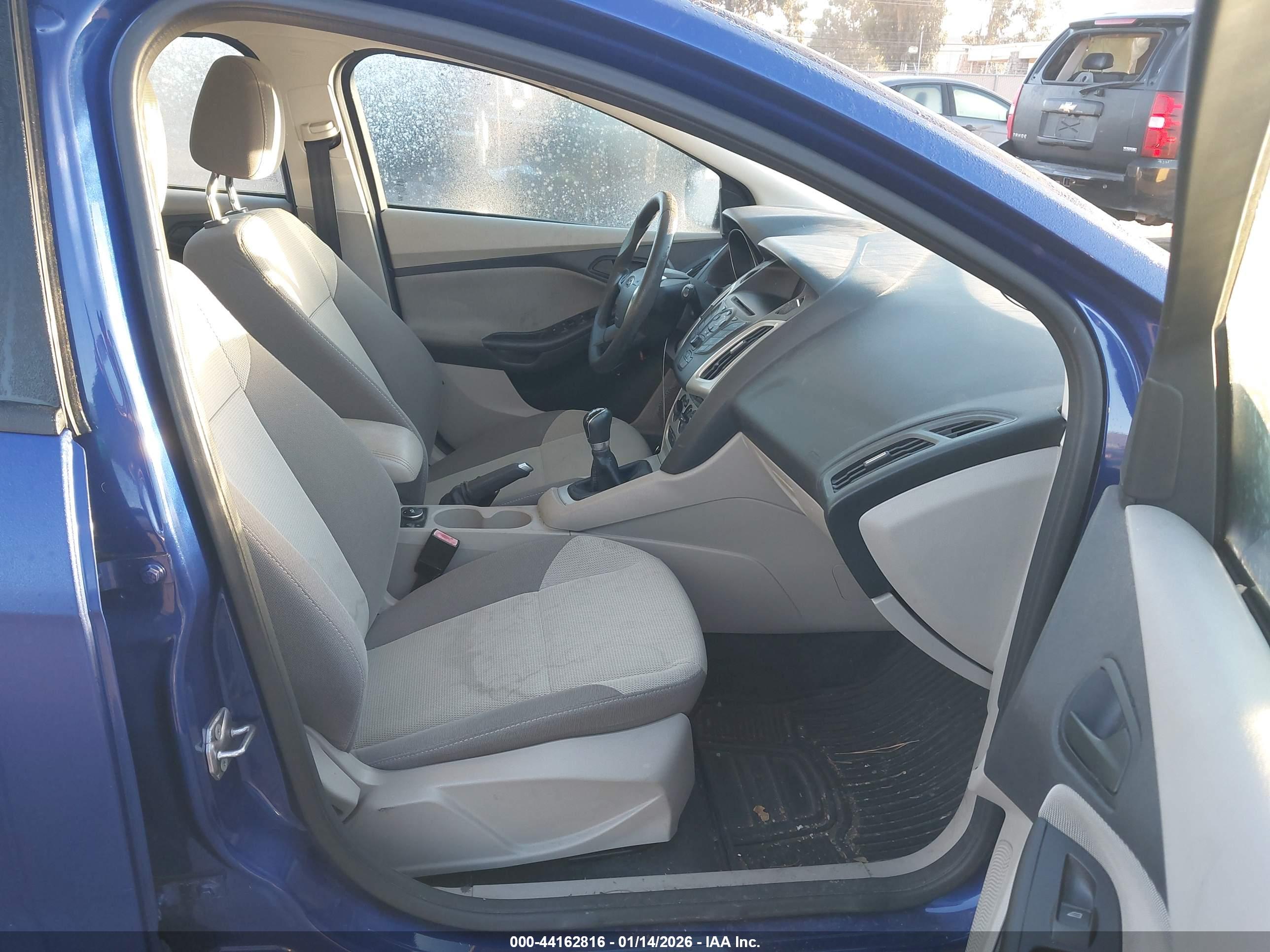 FORD FOCUS image 5