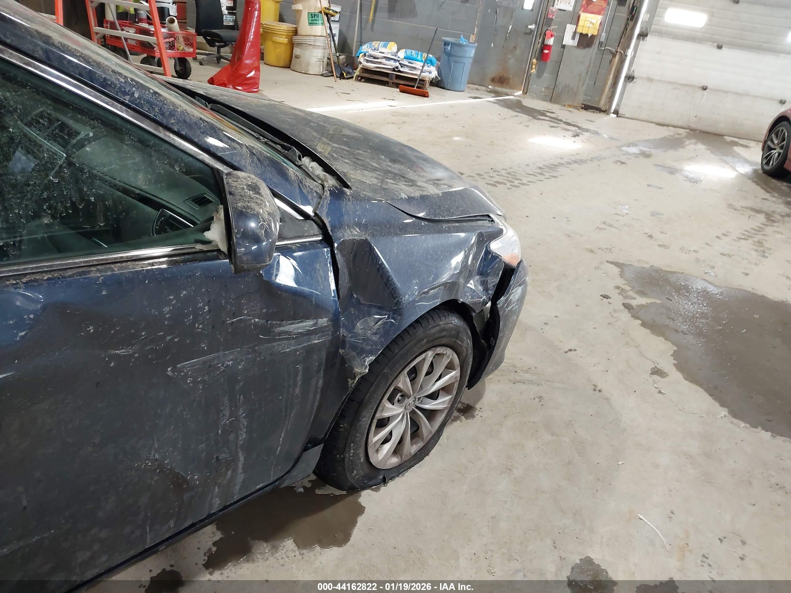TOYOTA CAMRY image 6