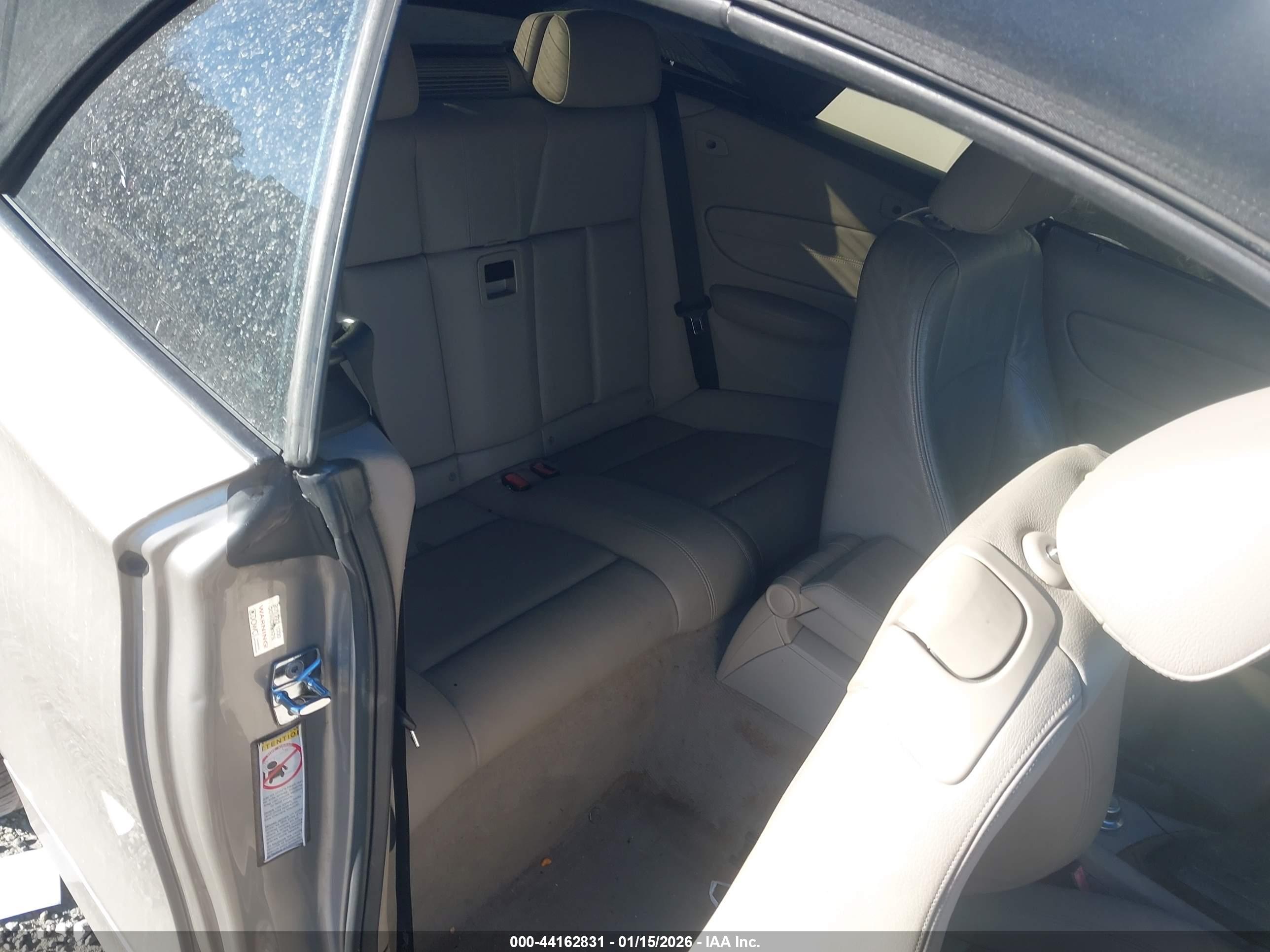 BMW 128I image 8