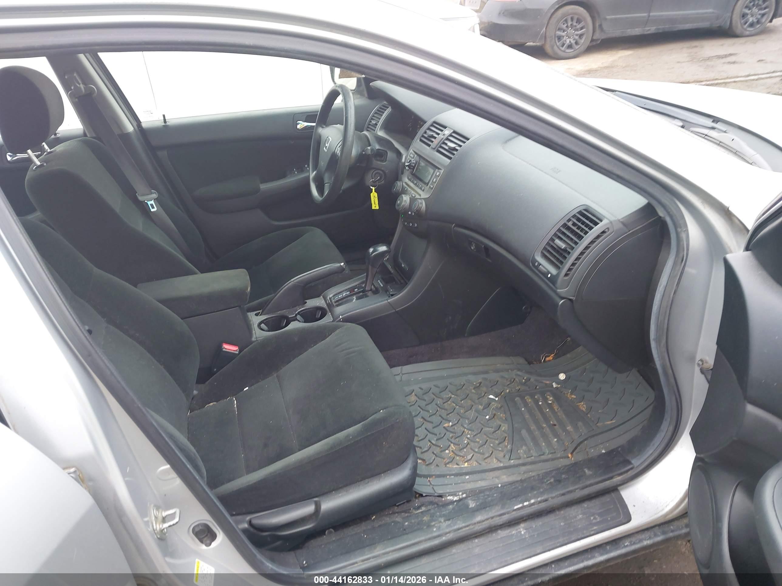 HONDA ACCORD image 5