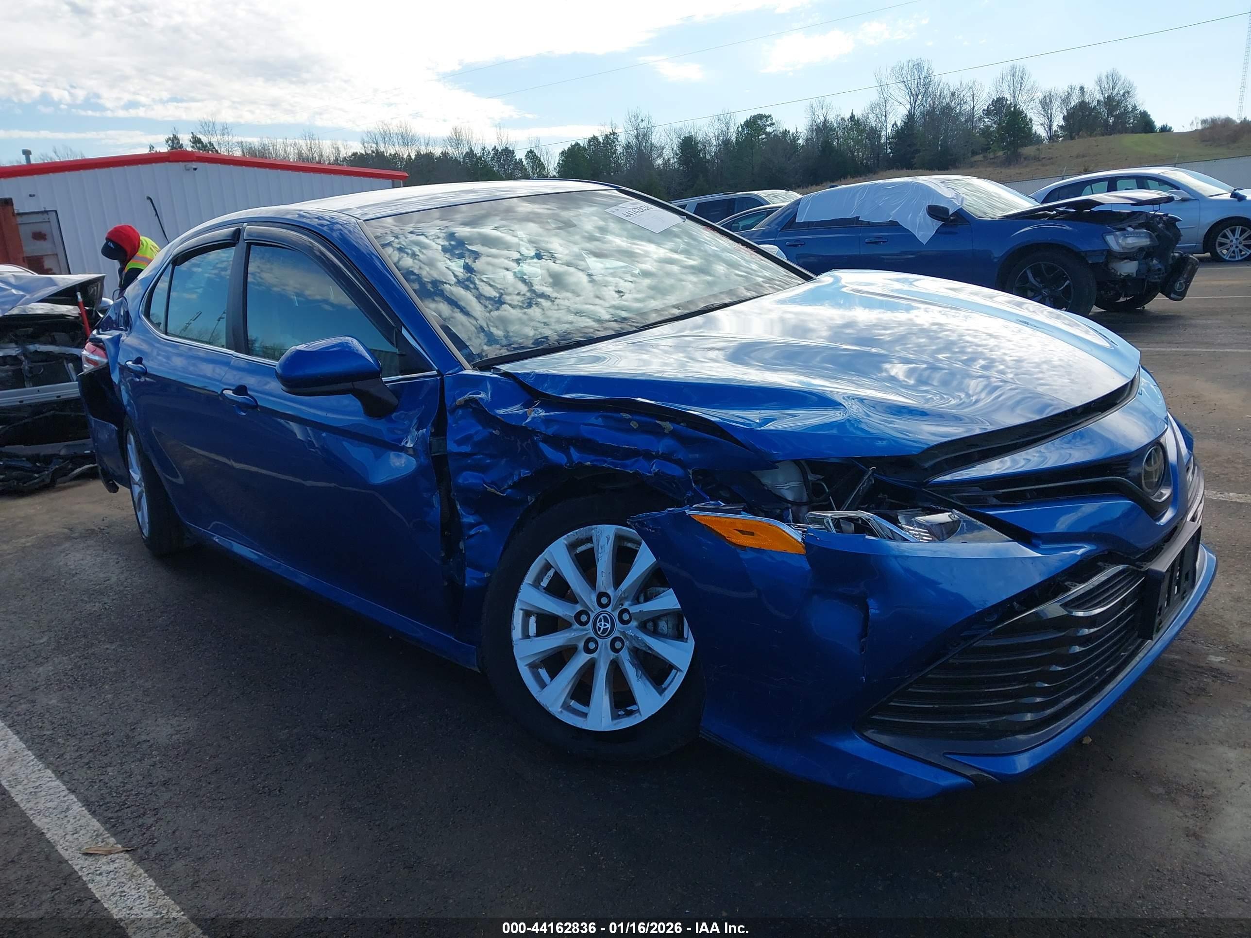 TOYOTA CAMRY image 6