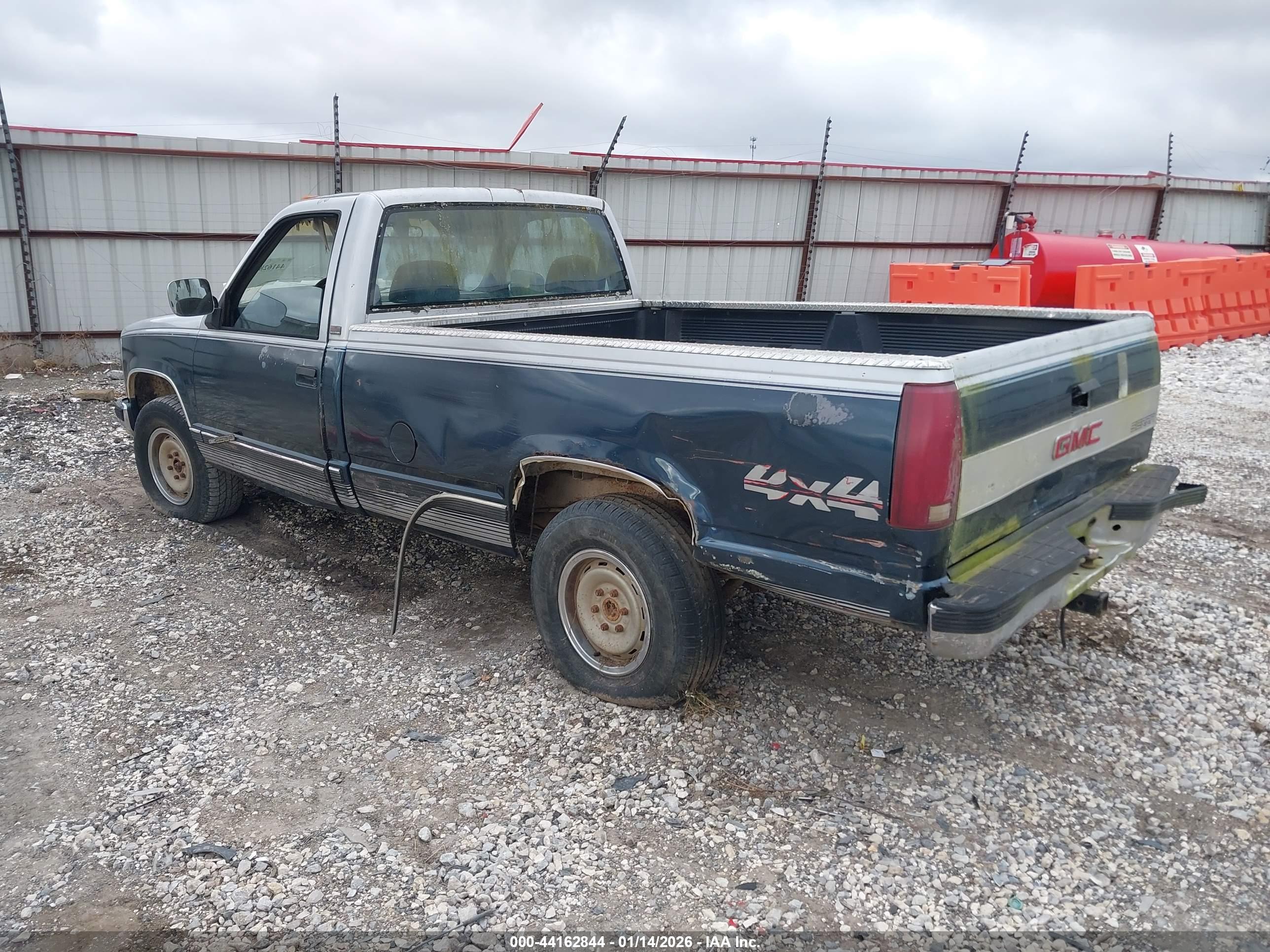 GMC GMT-400 image 3