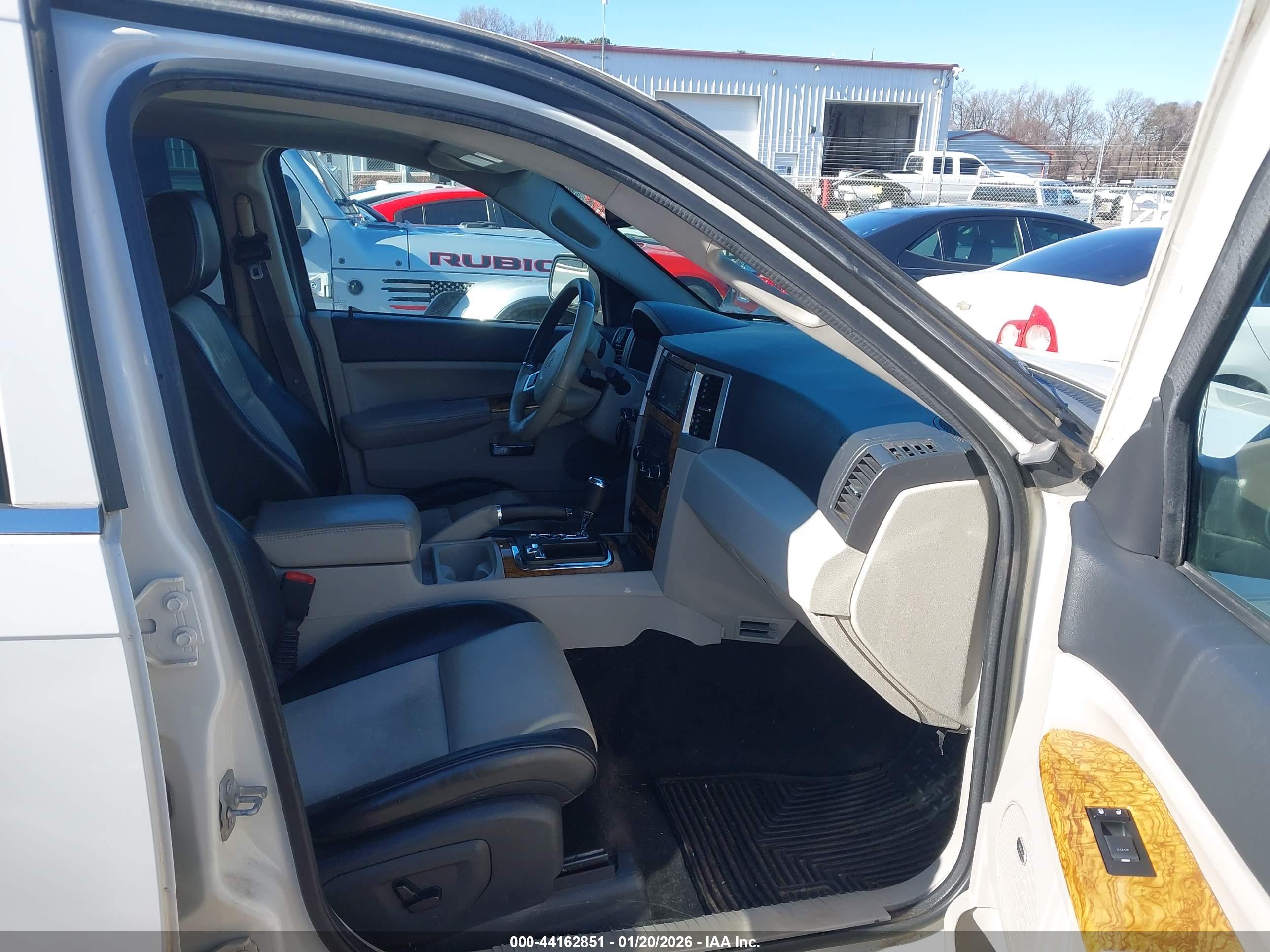 JEEP GRAND image 5