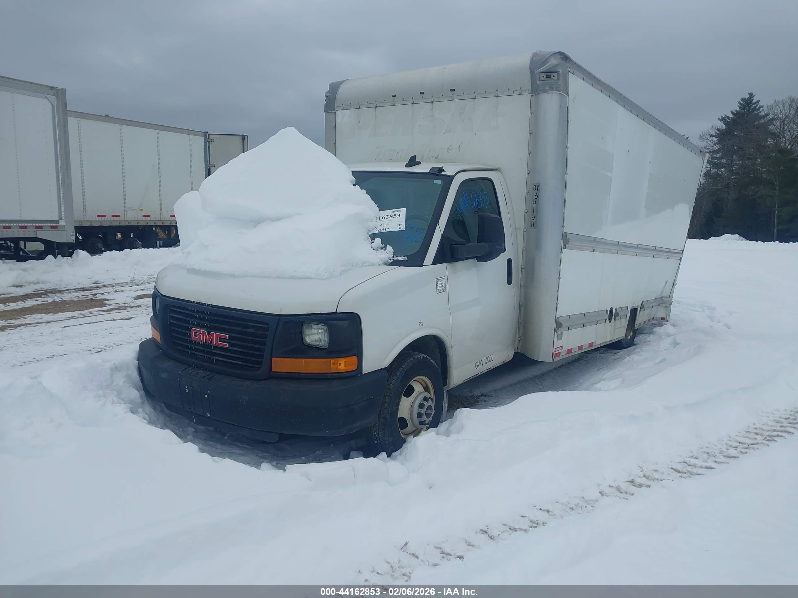 GMC SAVANA image 2