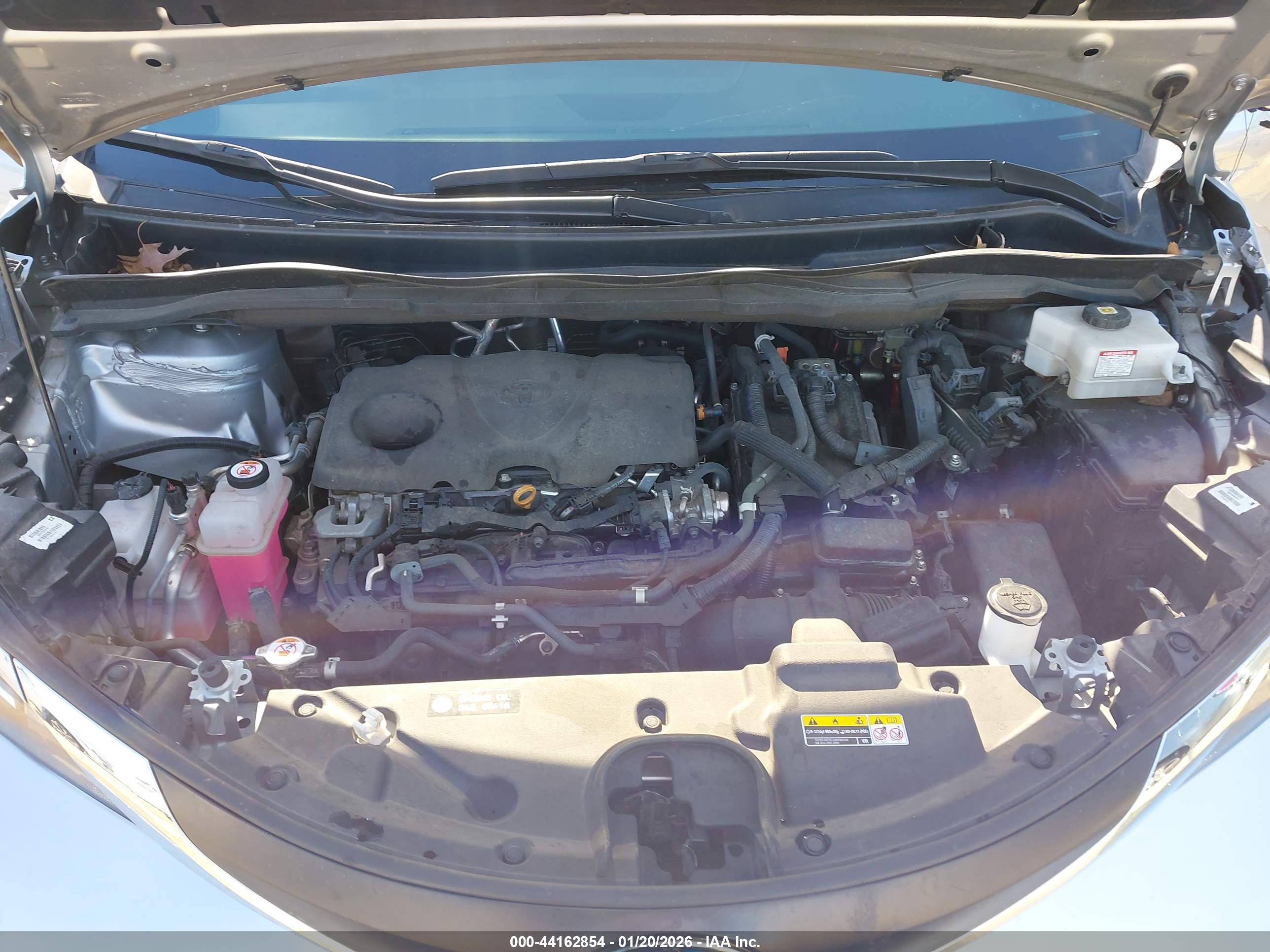 TOYOTA SIENNA image 10