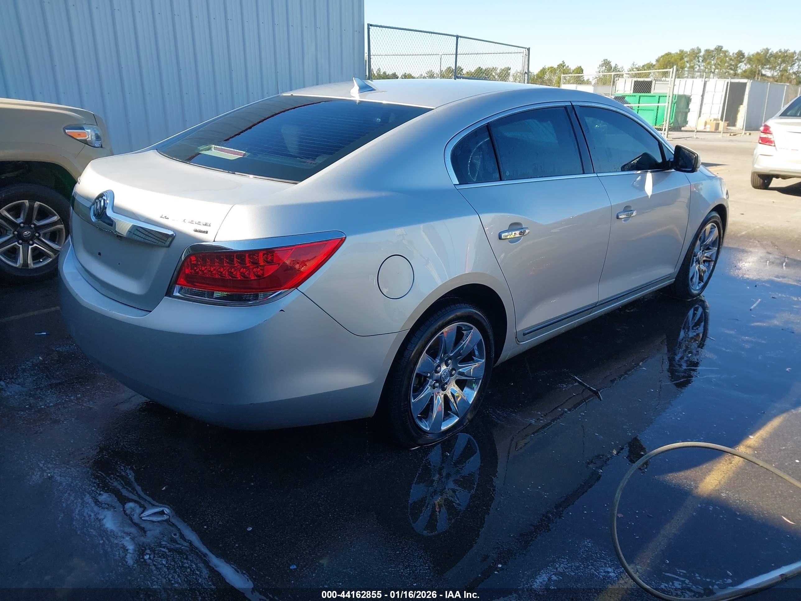 BUICK LACROSSE image 4