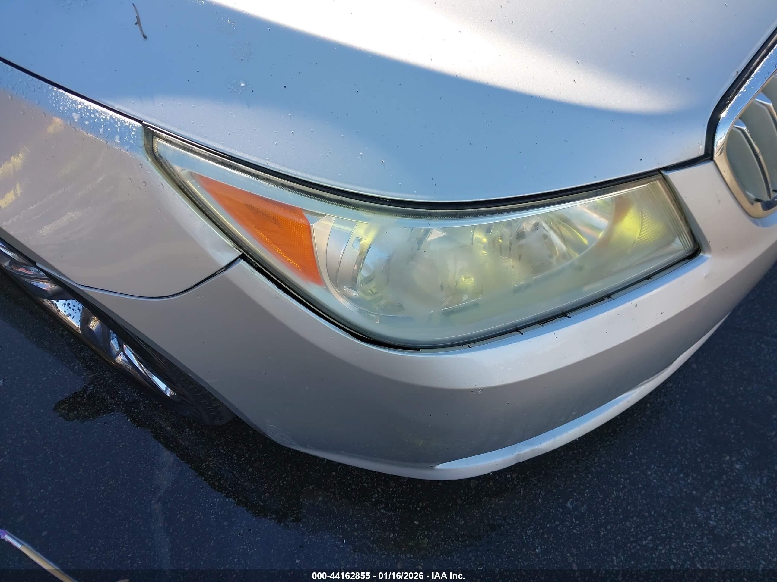 BUICK LACROSSE image 6