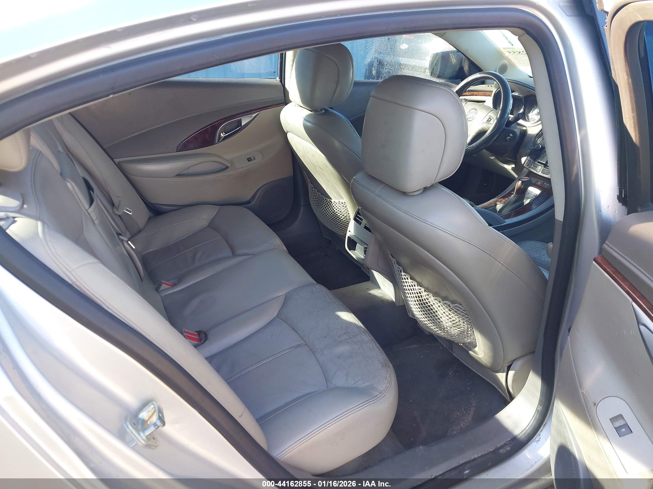 BUICK LACROSSE image 8