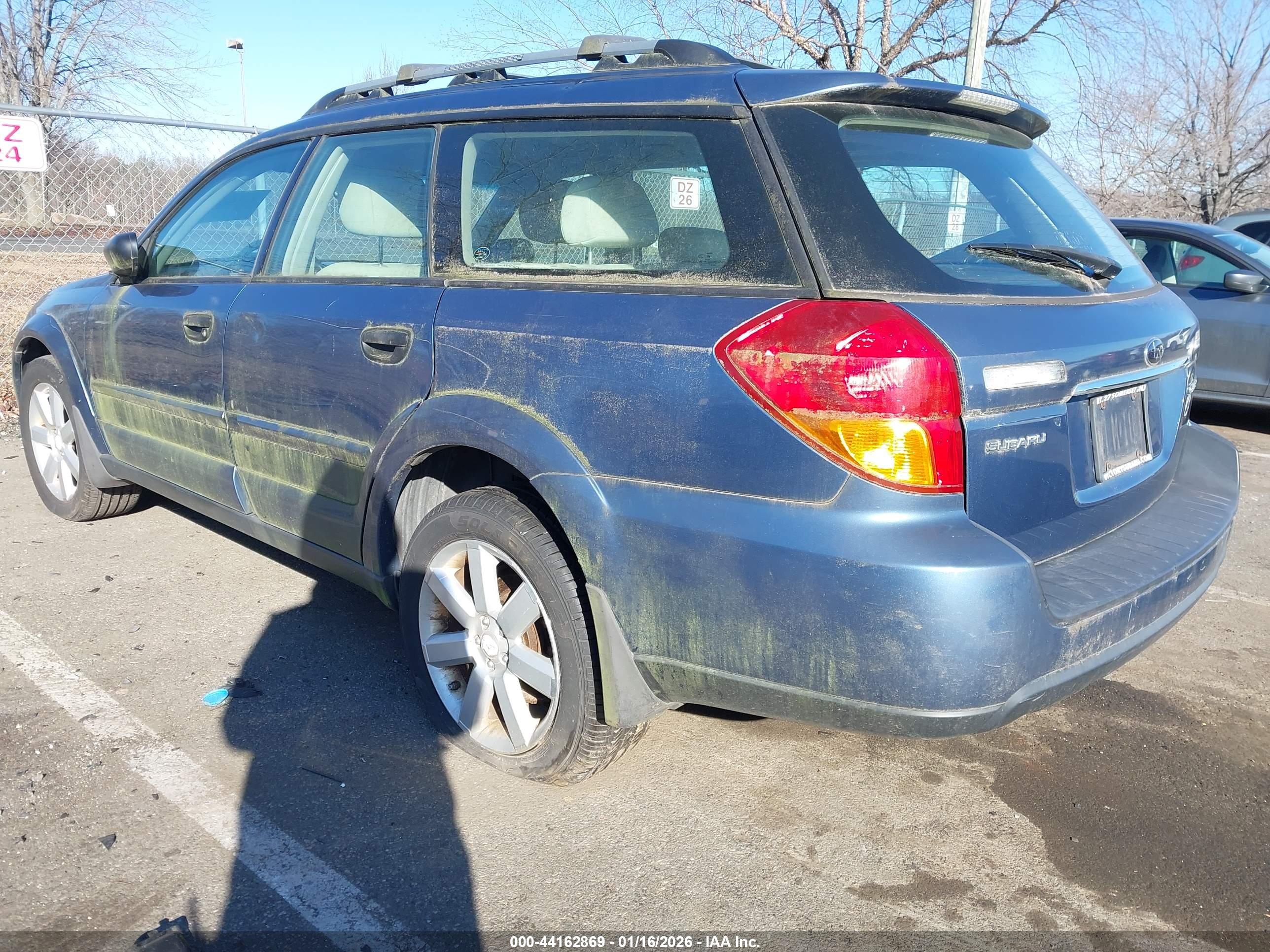 SUBARU OUTBACK image 3
