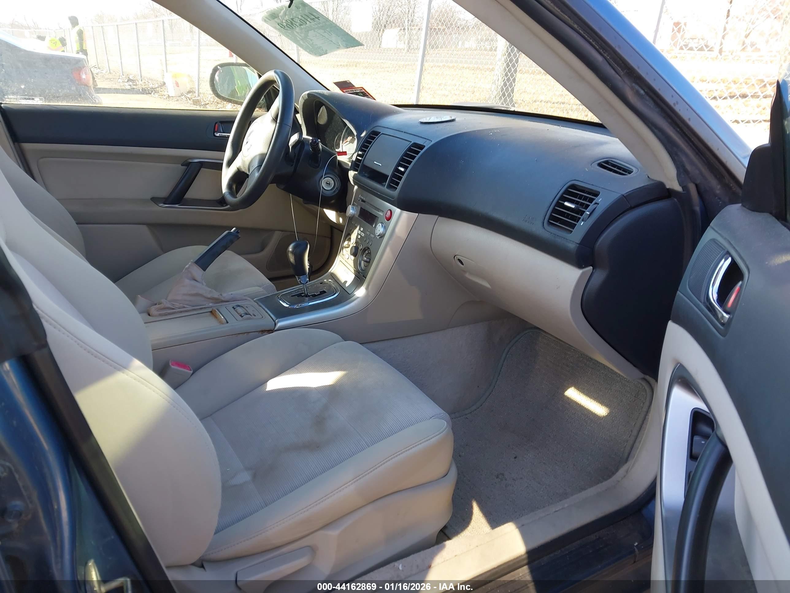 SUBARU OUTBACK image 5