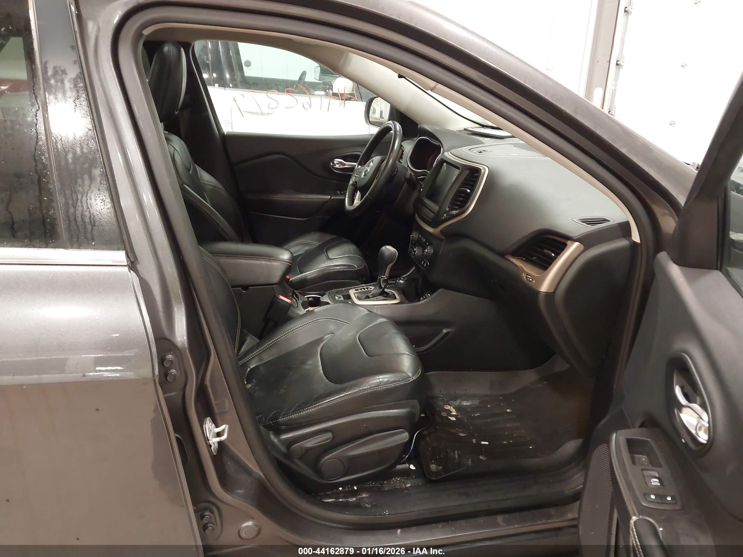 JEEP CHEROKEE image 5