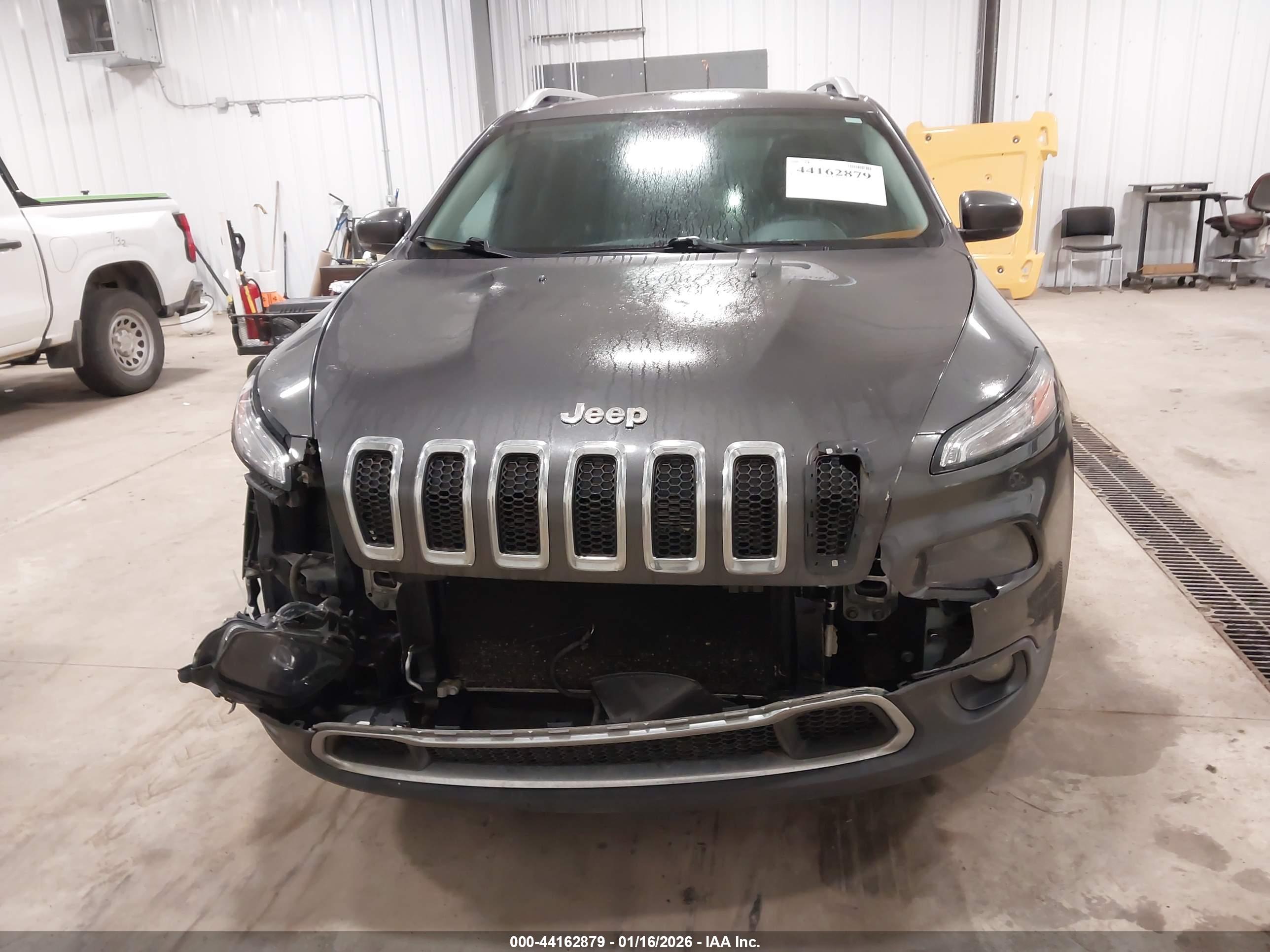 JEEP CHEROKEE image 6