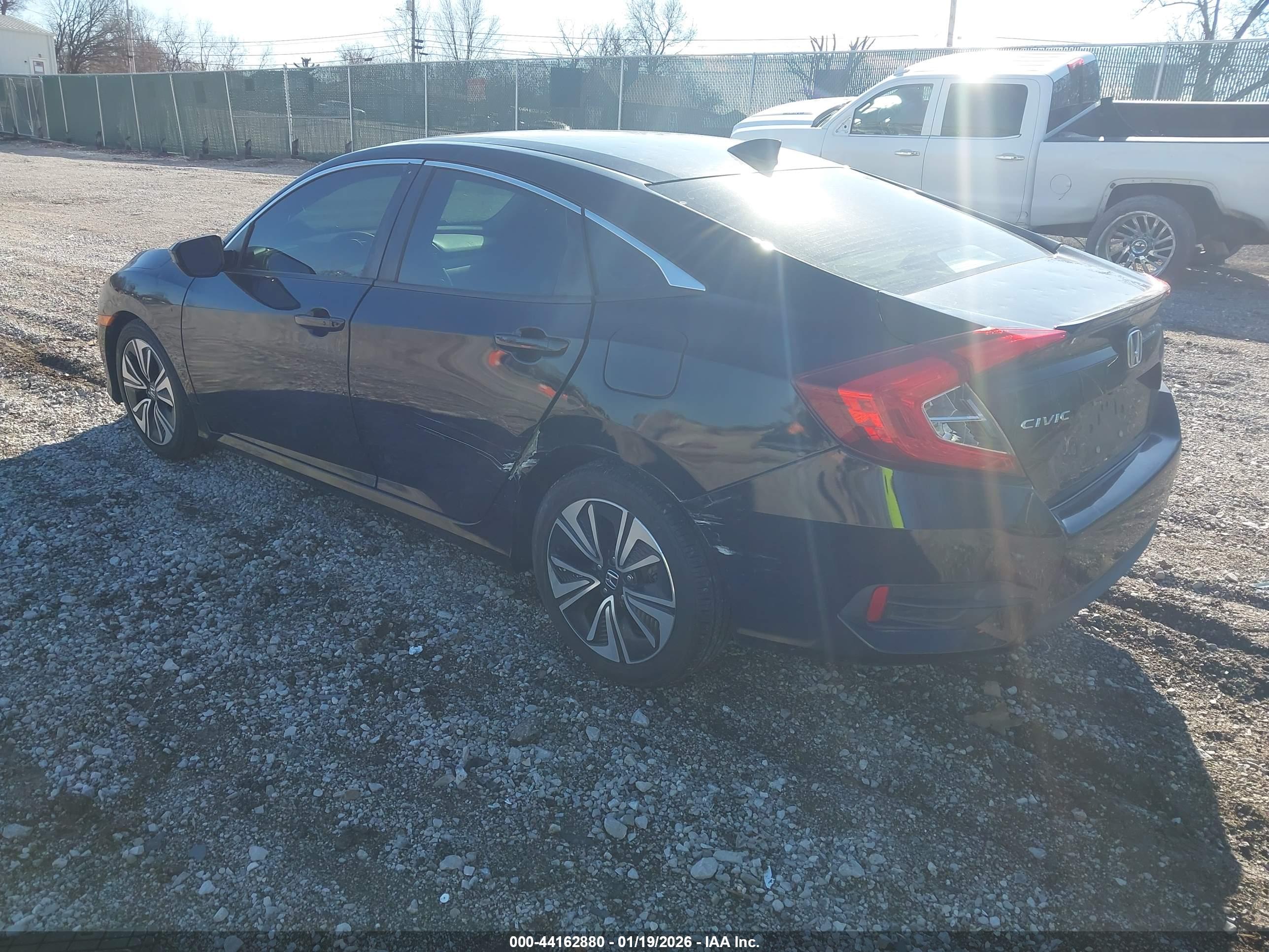 HONDA CIVIC image 3