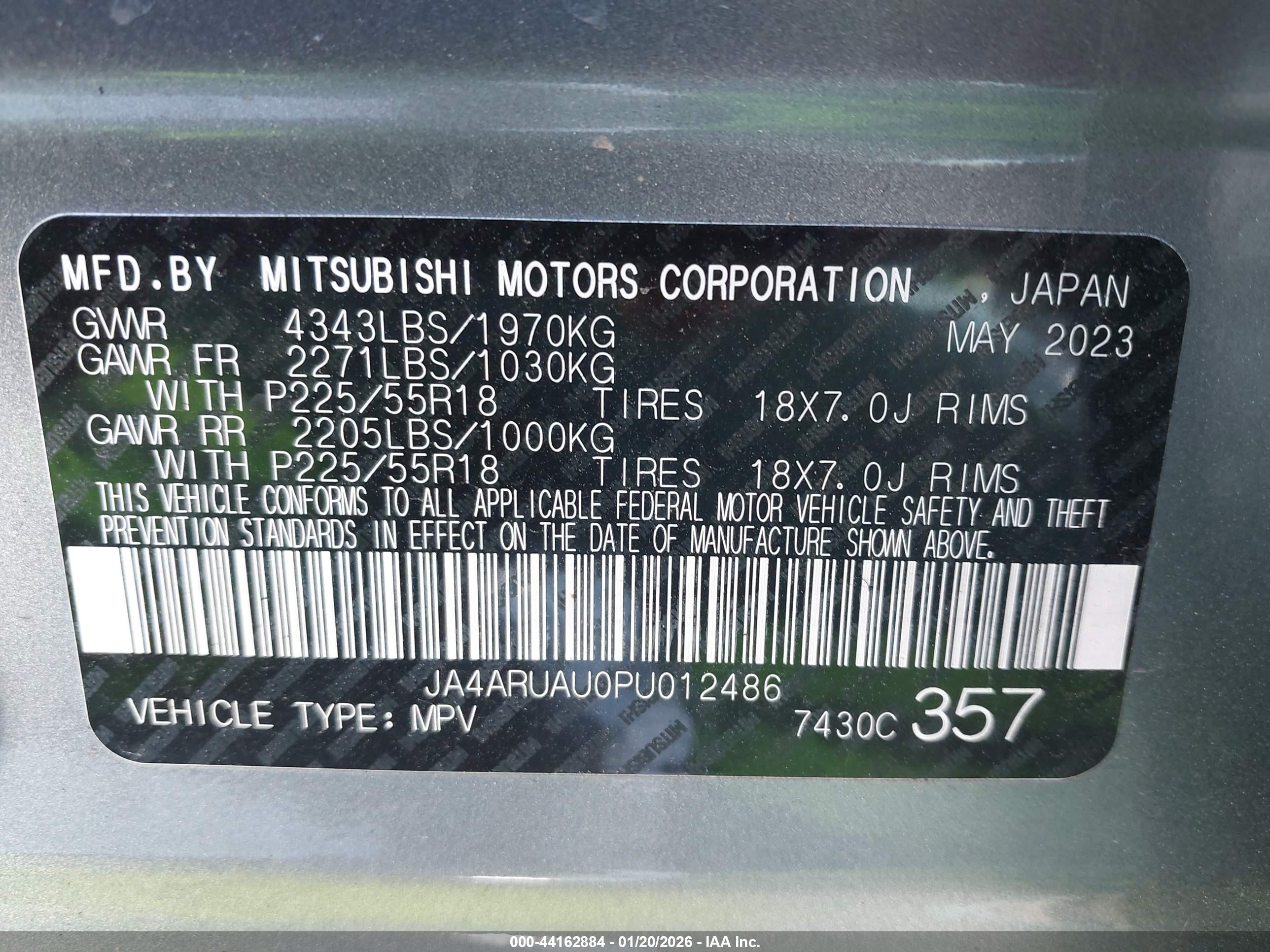 MITSUBISHI OUTLANDER image 9