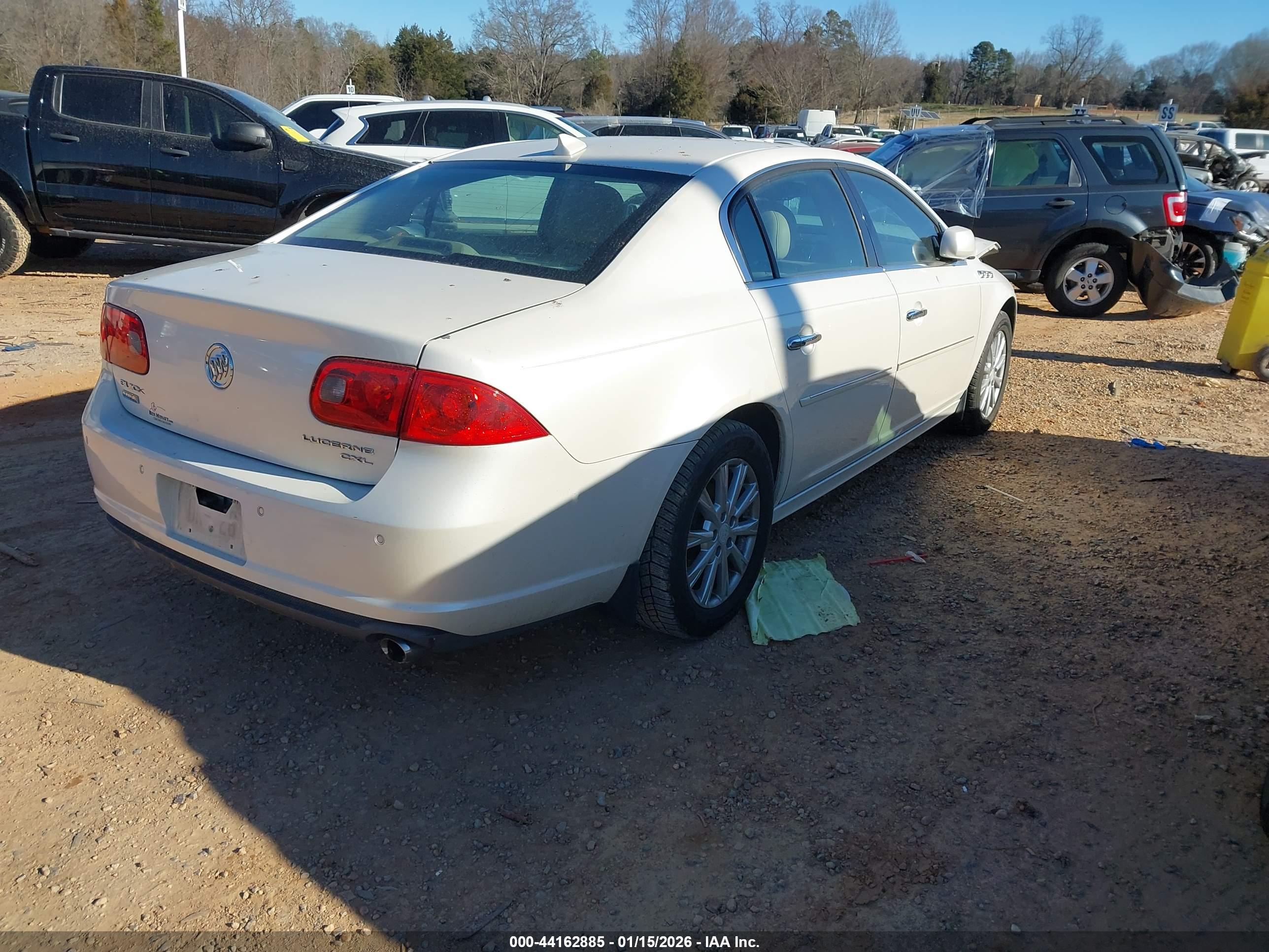 BUICK LUCERNE image 4