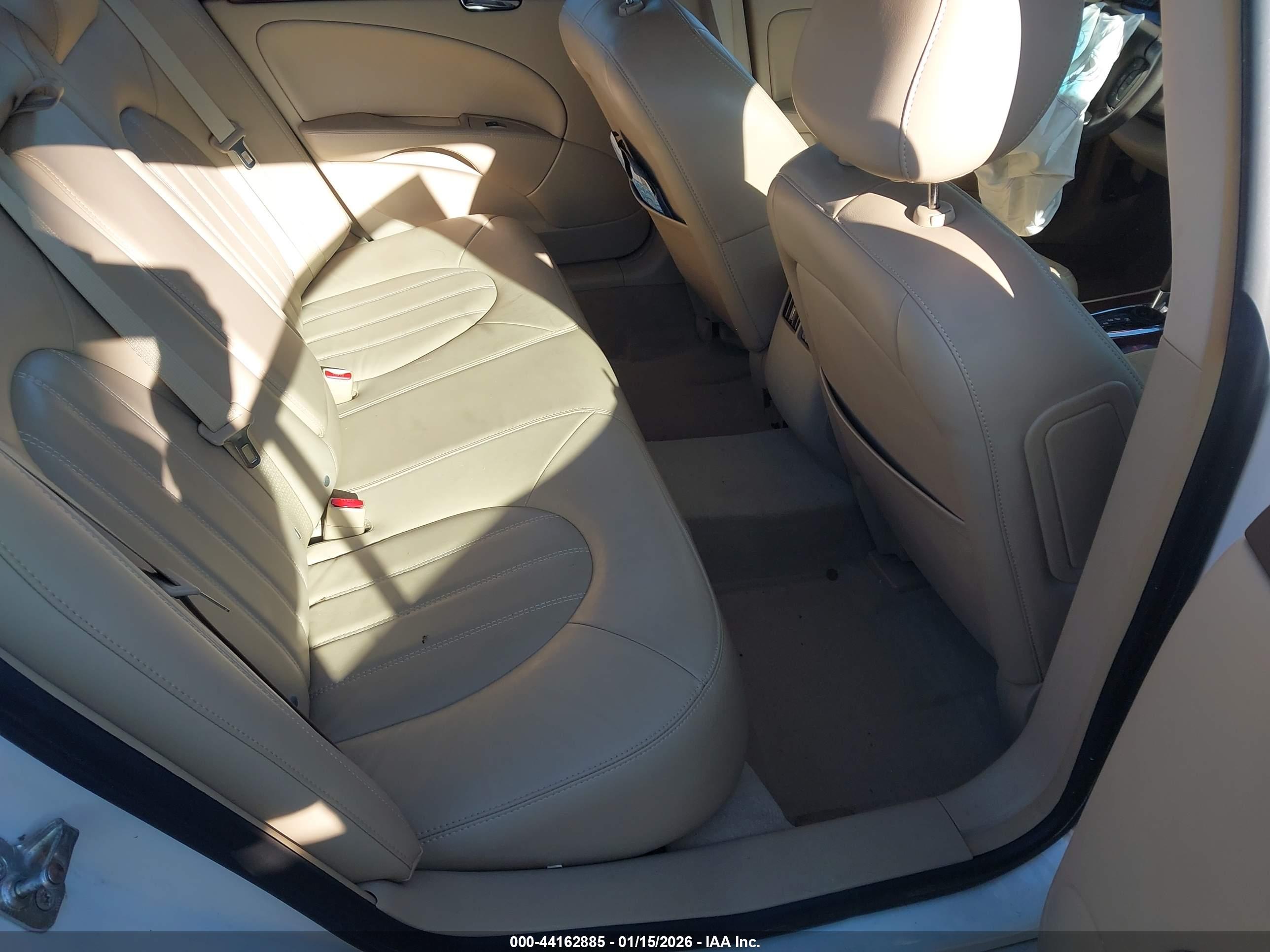 BUICK LUCERNE image 8