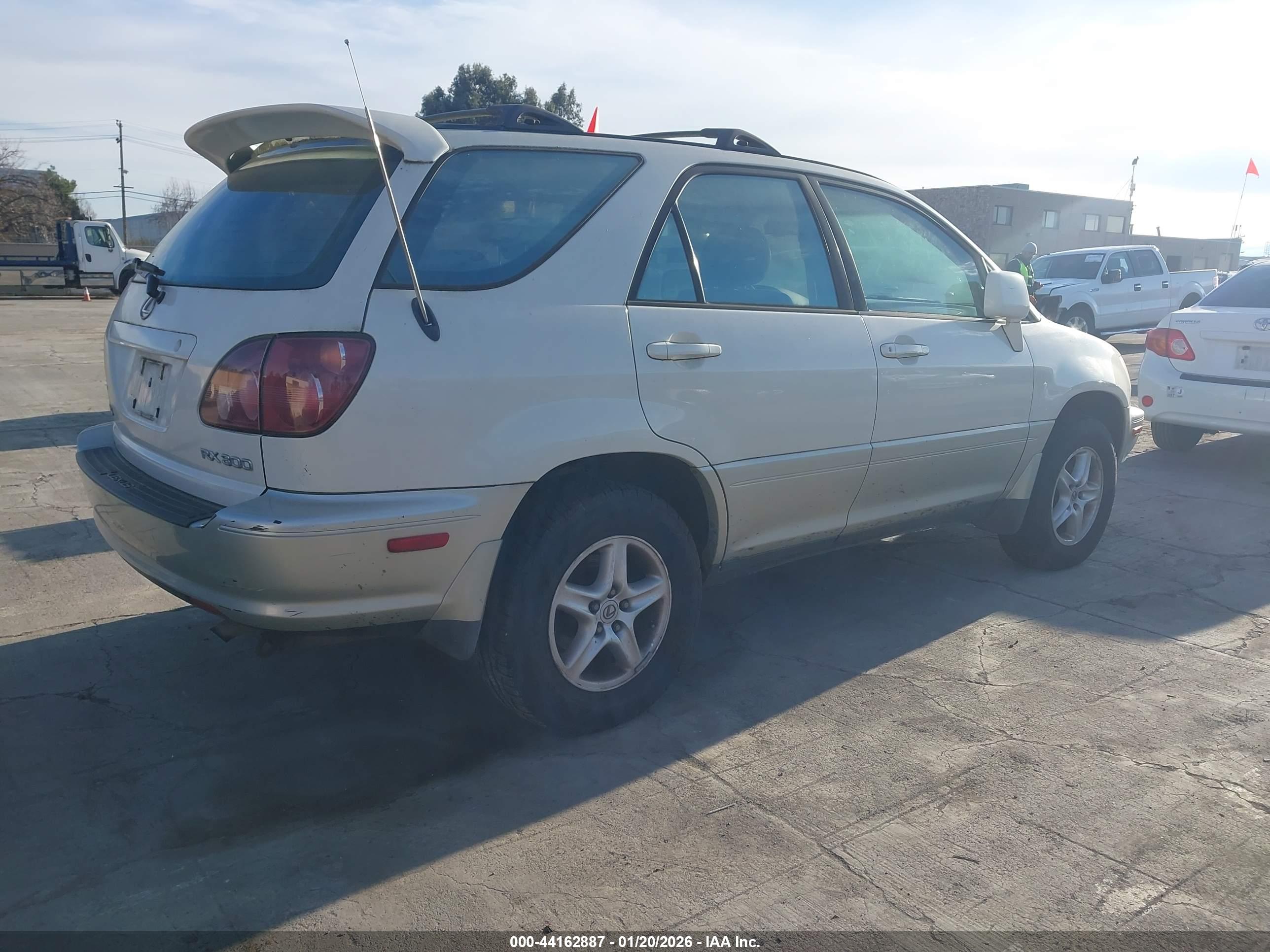 LEXUS RX image 4