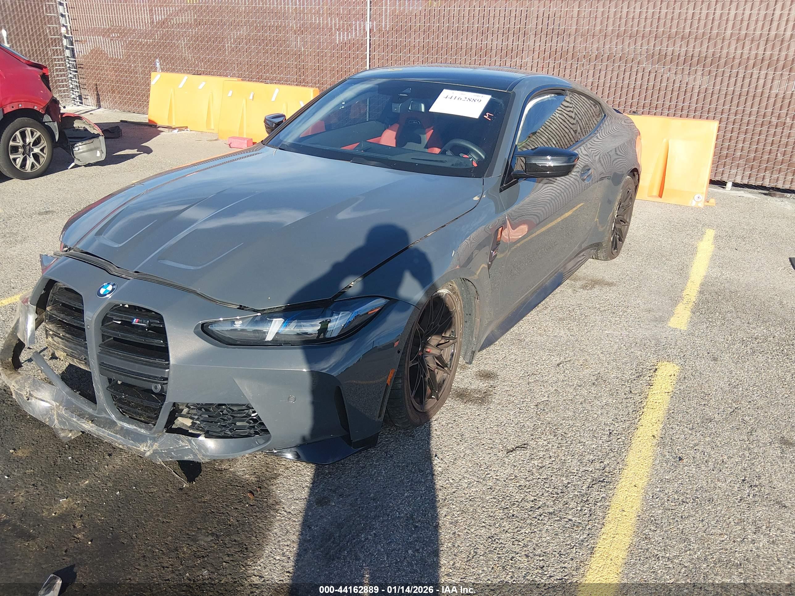 BMW M4 image 2