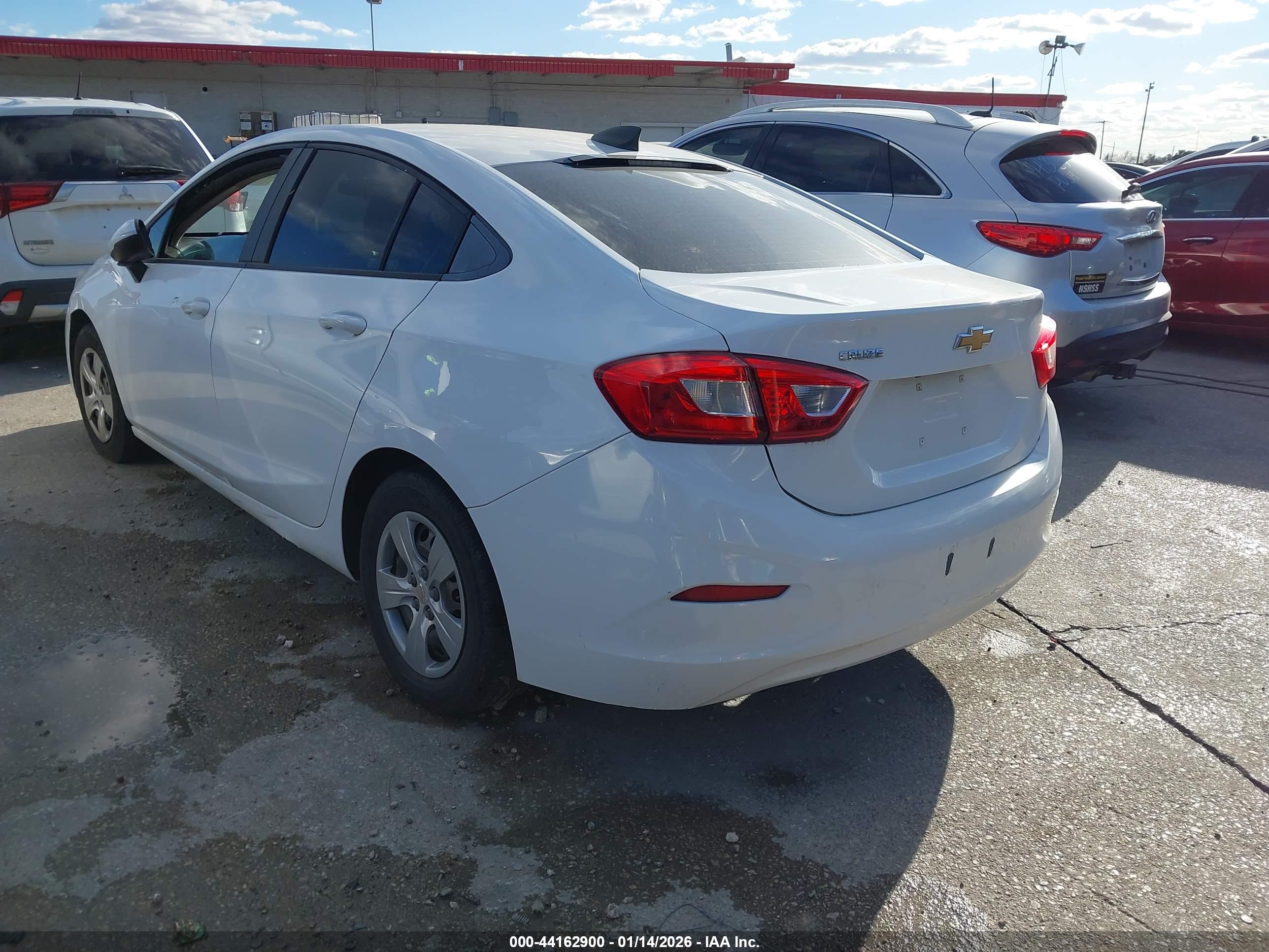 CHEVROLET CRUZE image 3