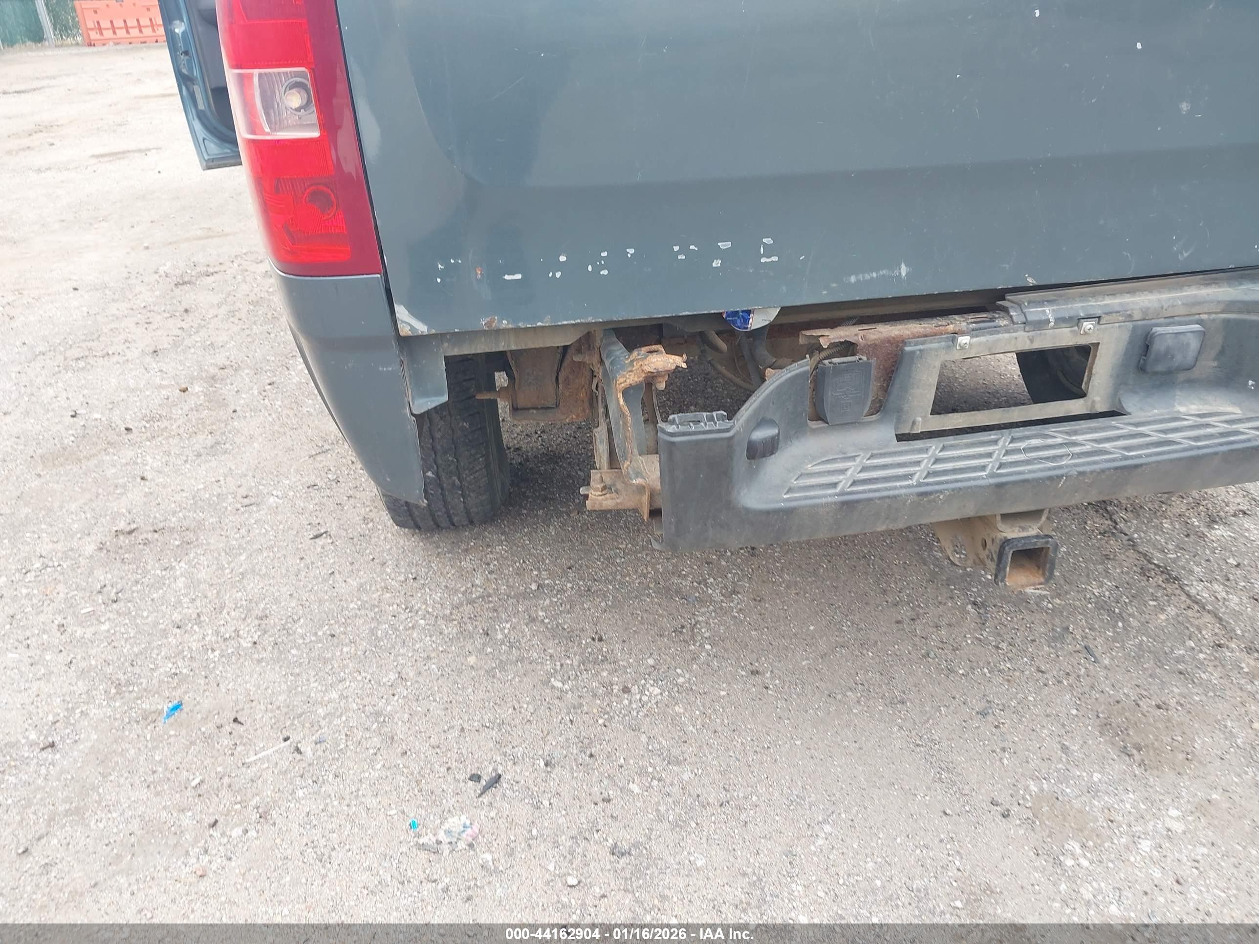 CHEVROLET SILVERADO image 6
