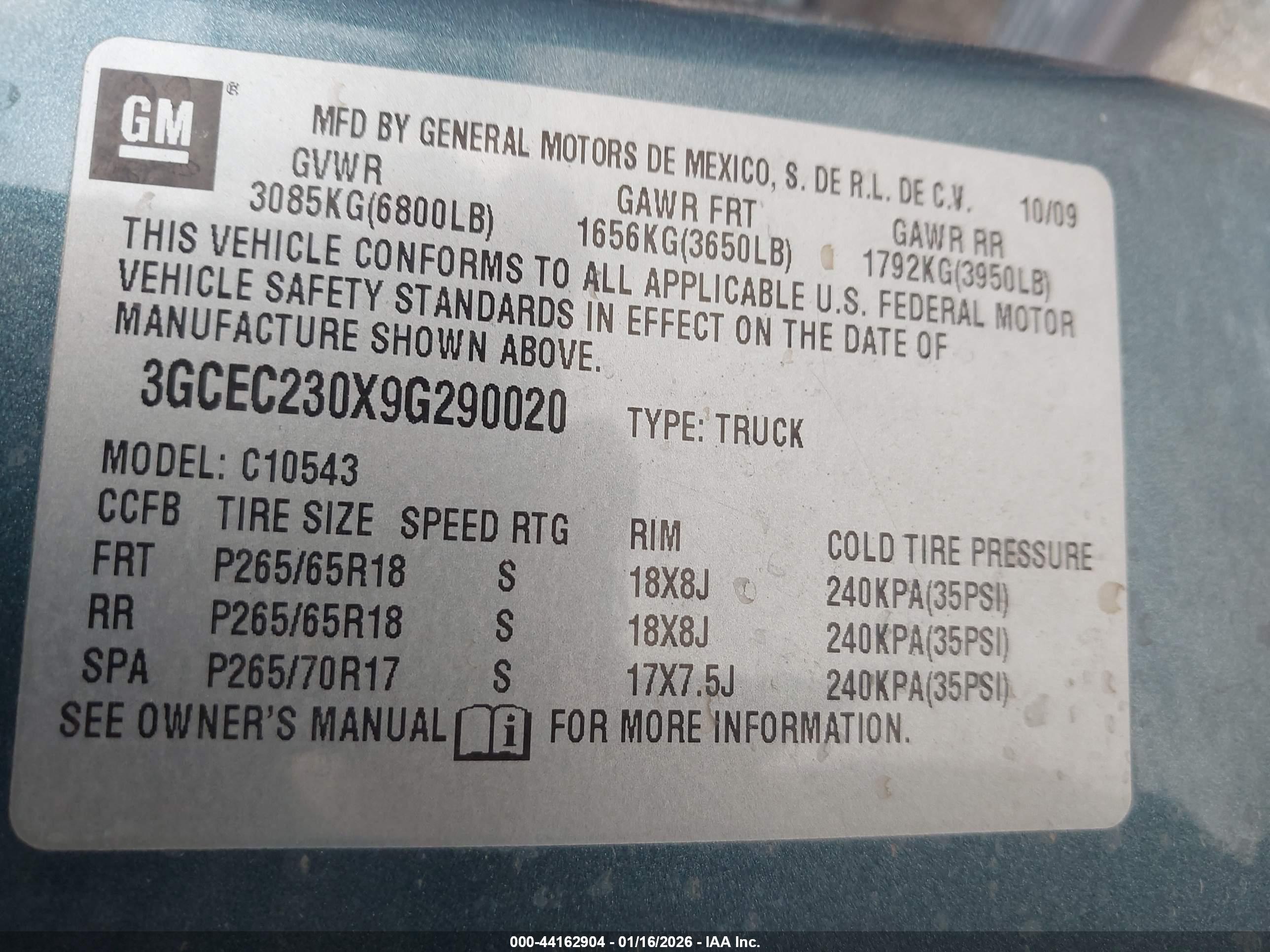 CHEVROLET SILVERADO image 9