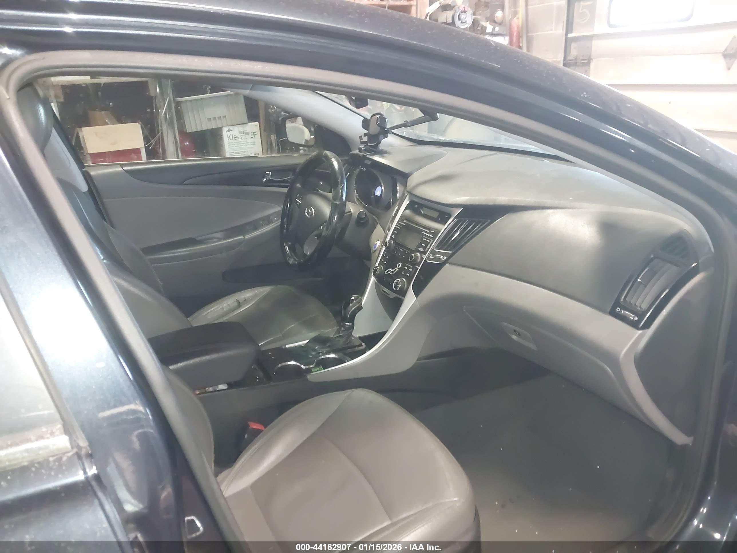 HYUNDAI SONATA image 5