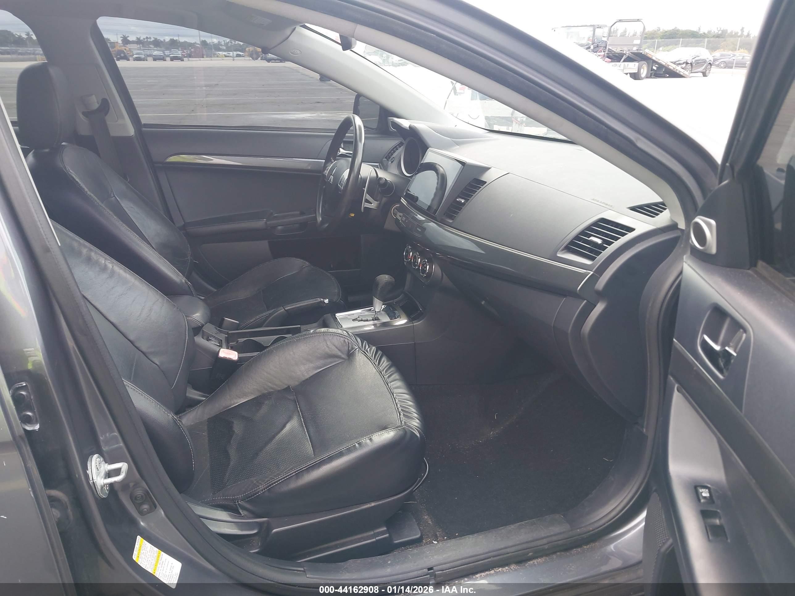 MITSUBISHI LANCER image 5