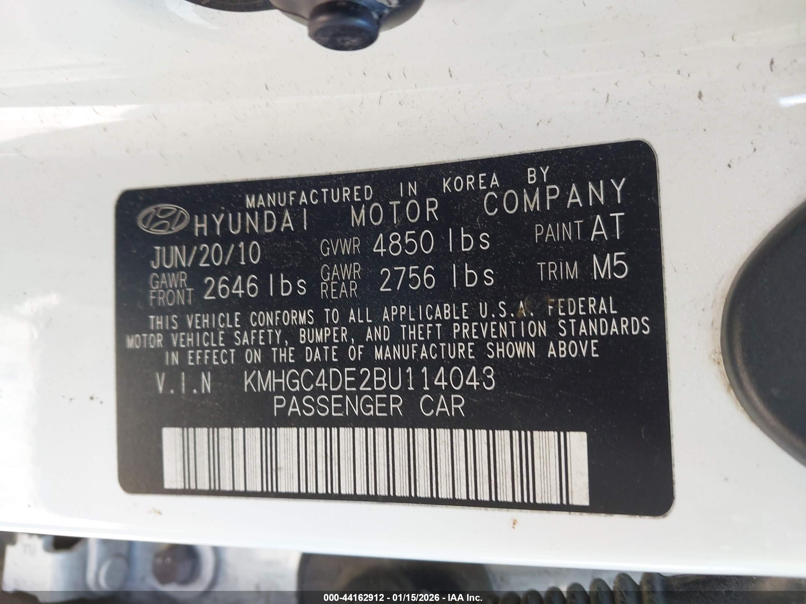 HYUNDAI GENESIS image 9