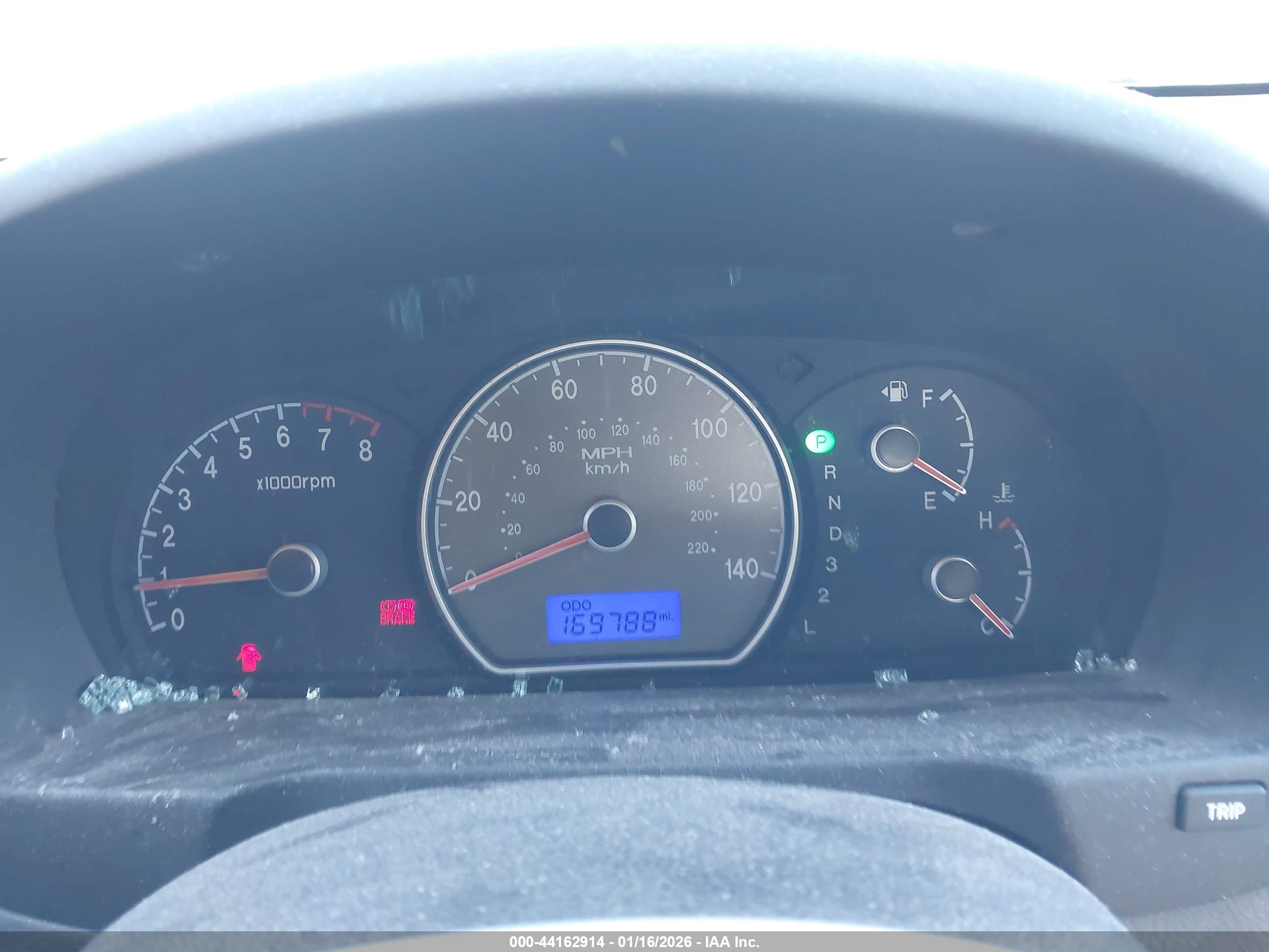 HYUNDAI ELANTRA image 7