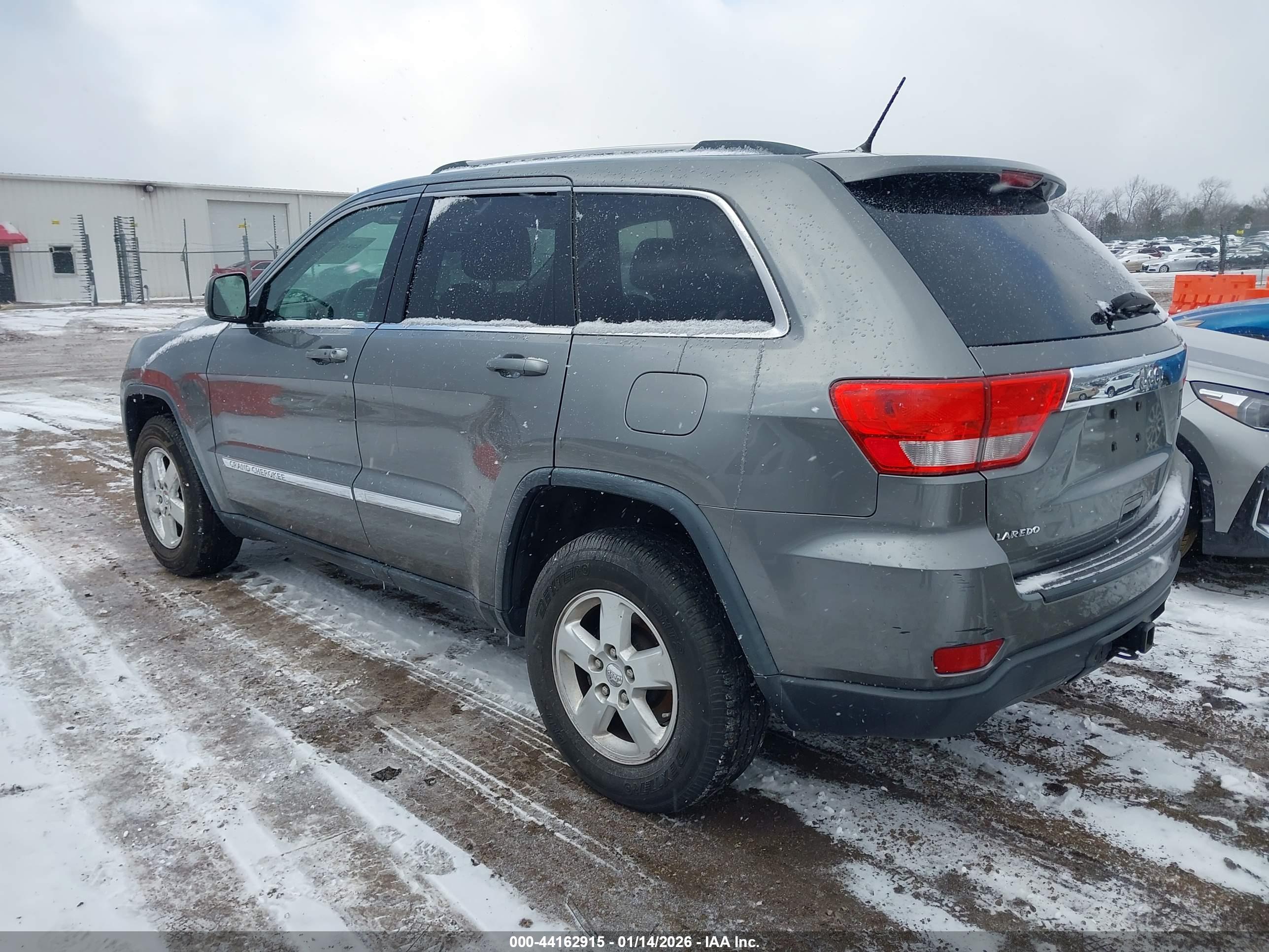 JEEP GRAND image 3