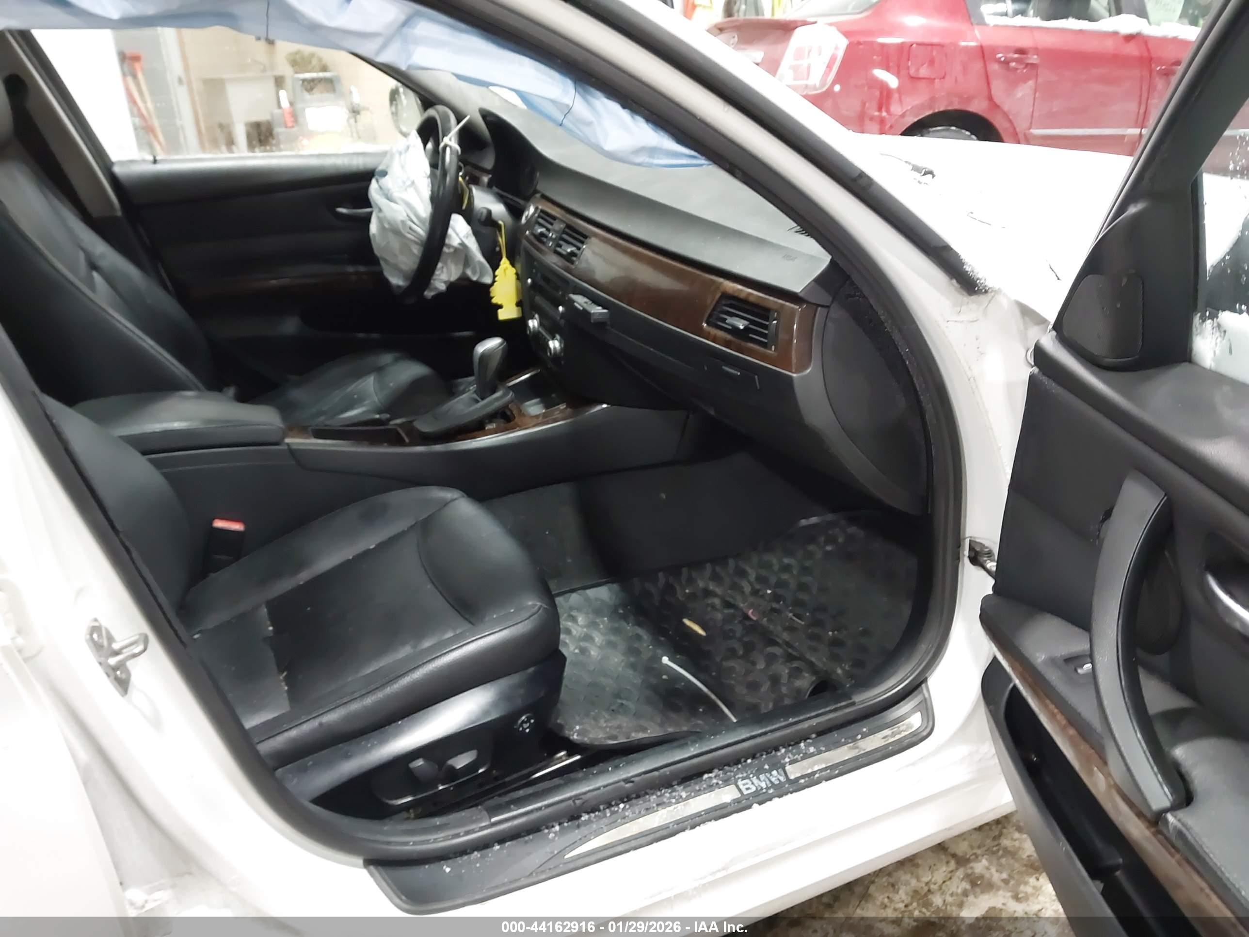 BMW 328I image 5
