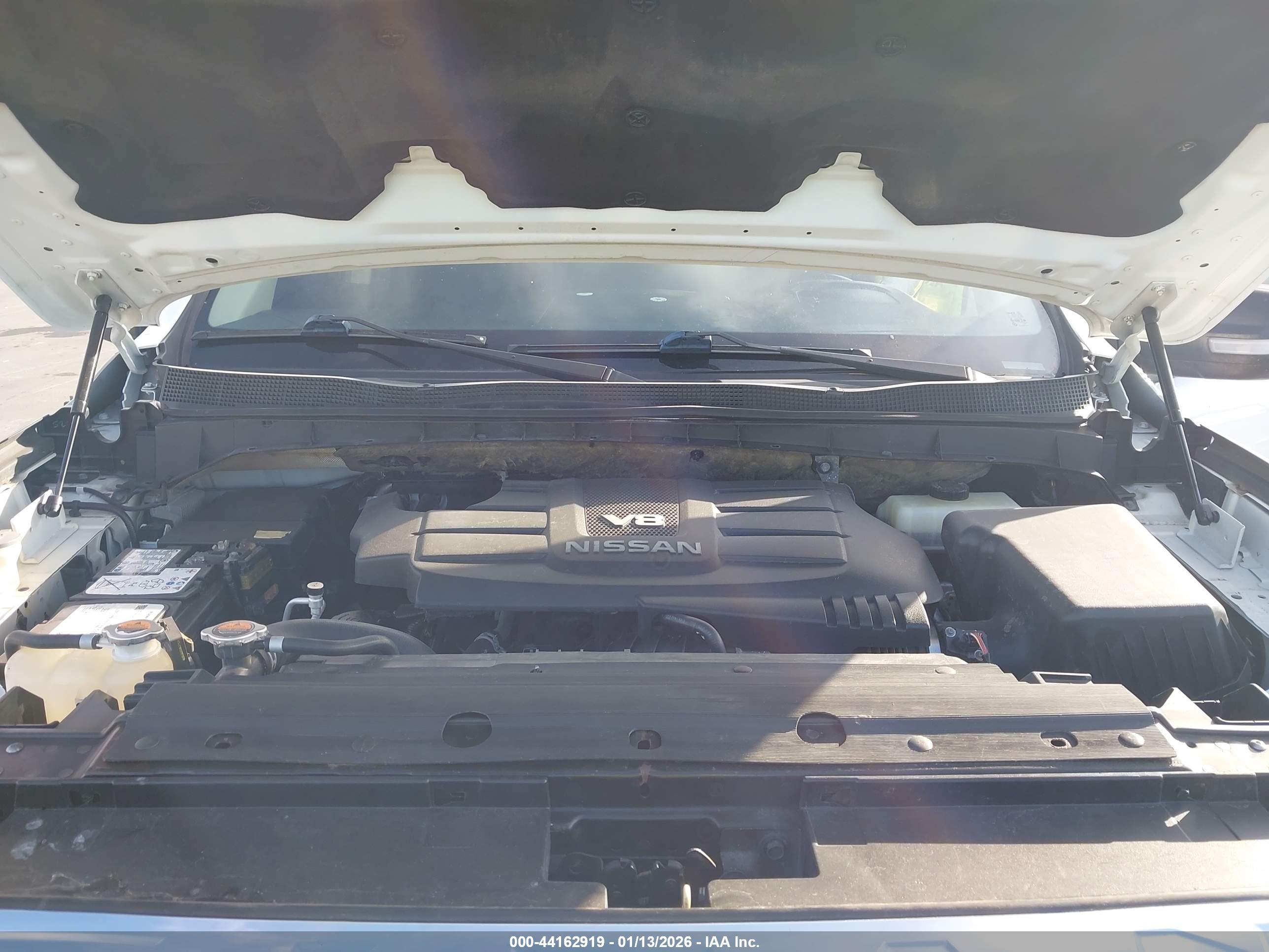 NISSAN TITAN image 10