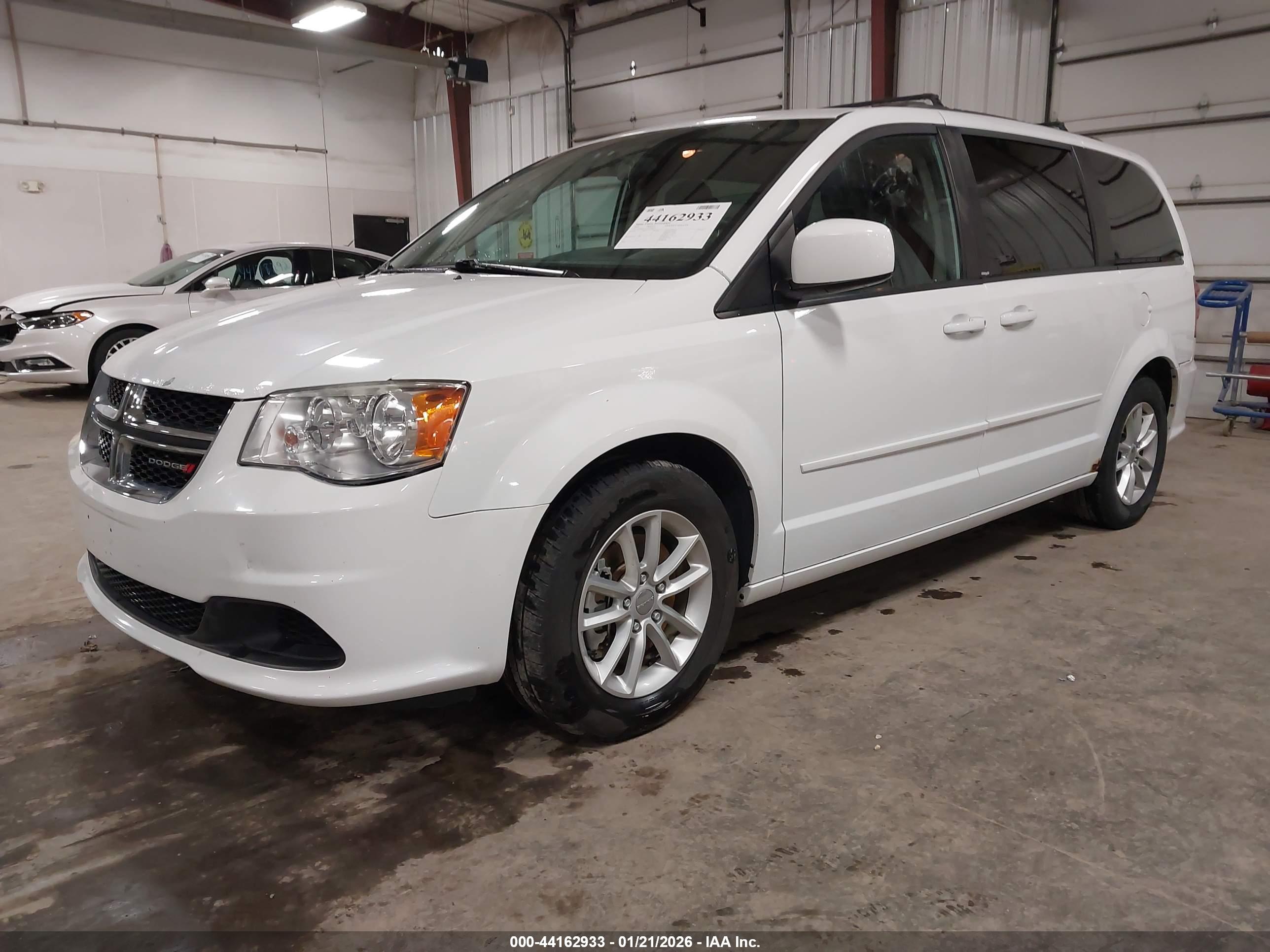 DODGE GRAND image 2