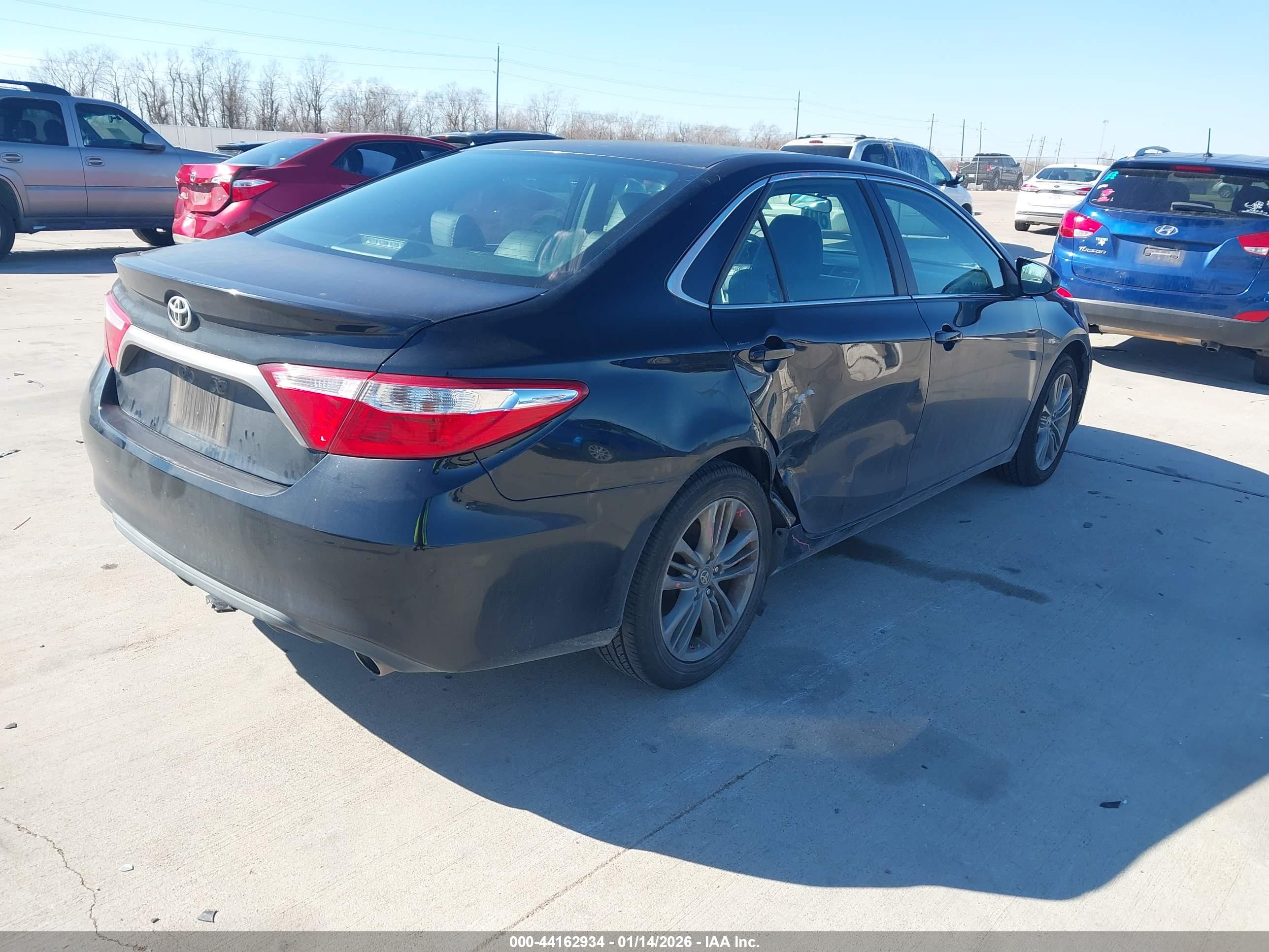 TOYOTA CAMRY image 4
