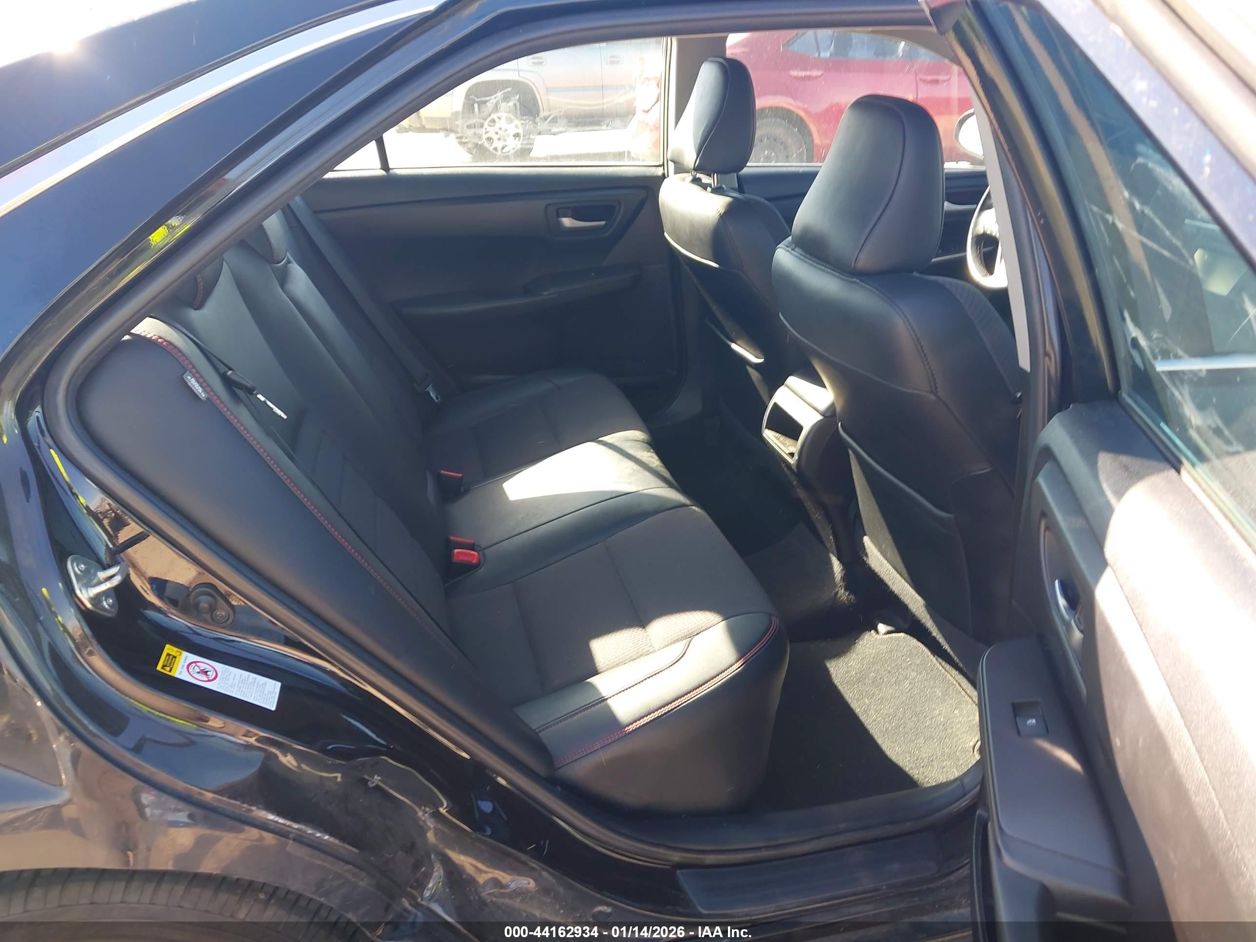 TOYOTA CAMRY image 8