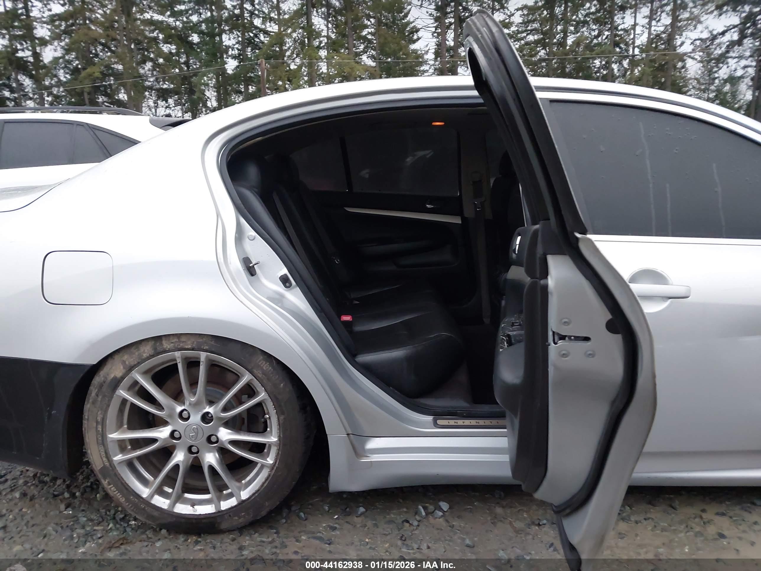 INFINITI G35 image 8