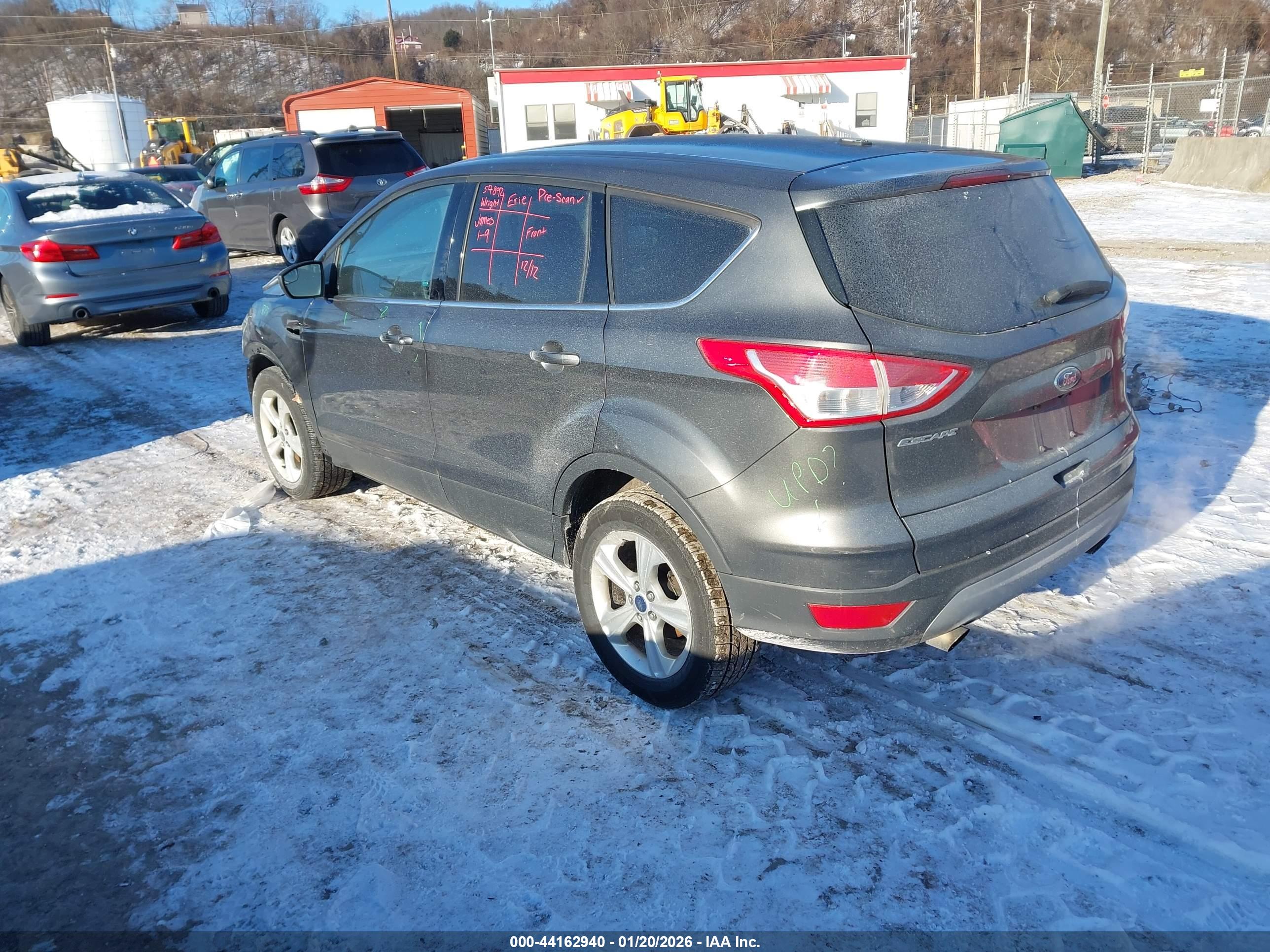 FORD ESCAPE image 3