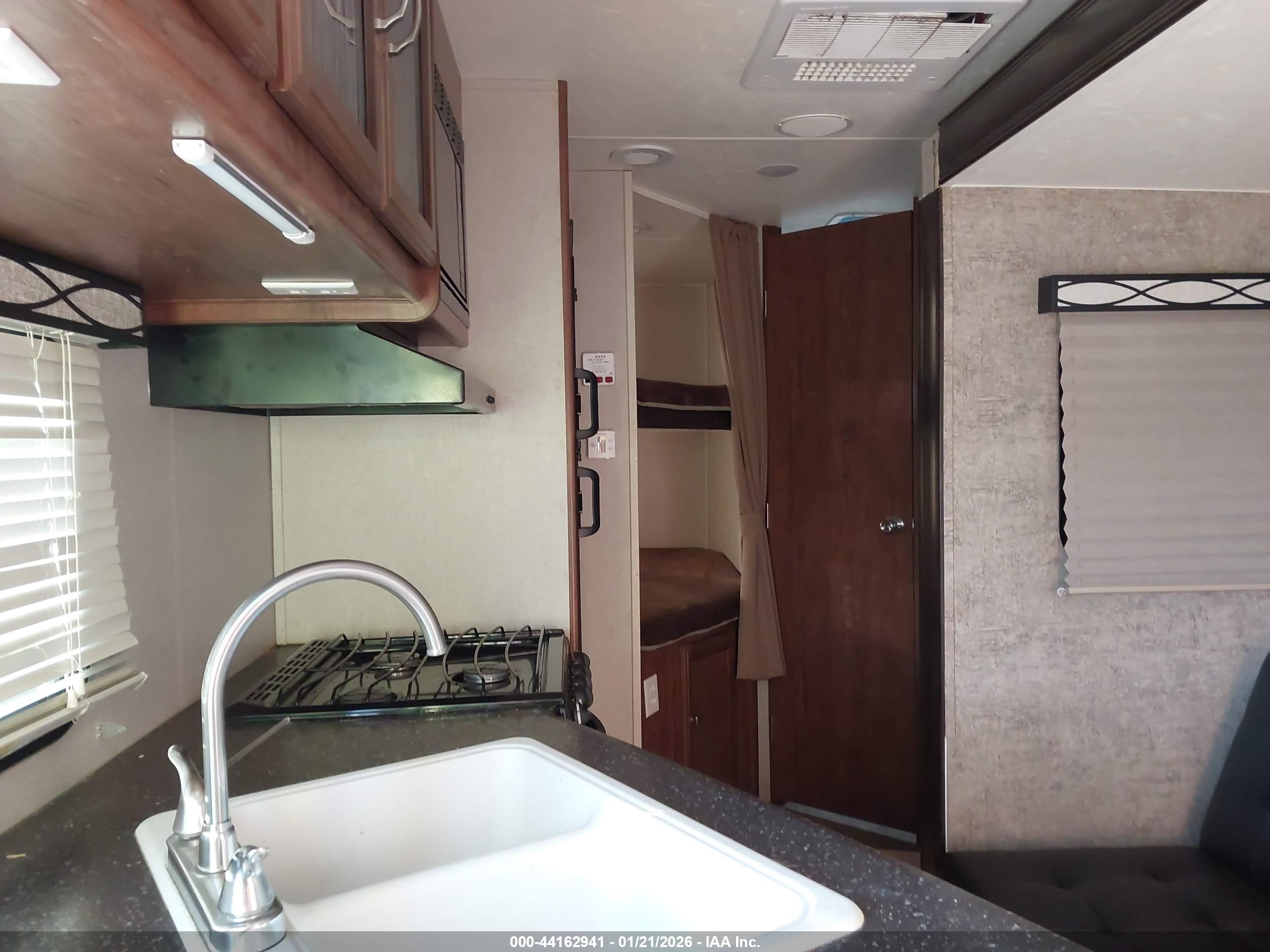COACHMEN FREEDOM image 8