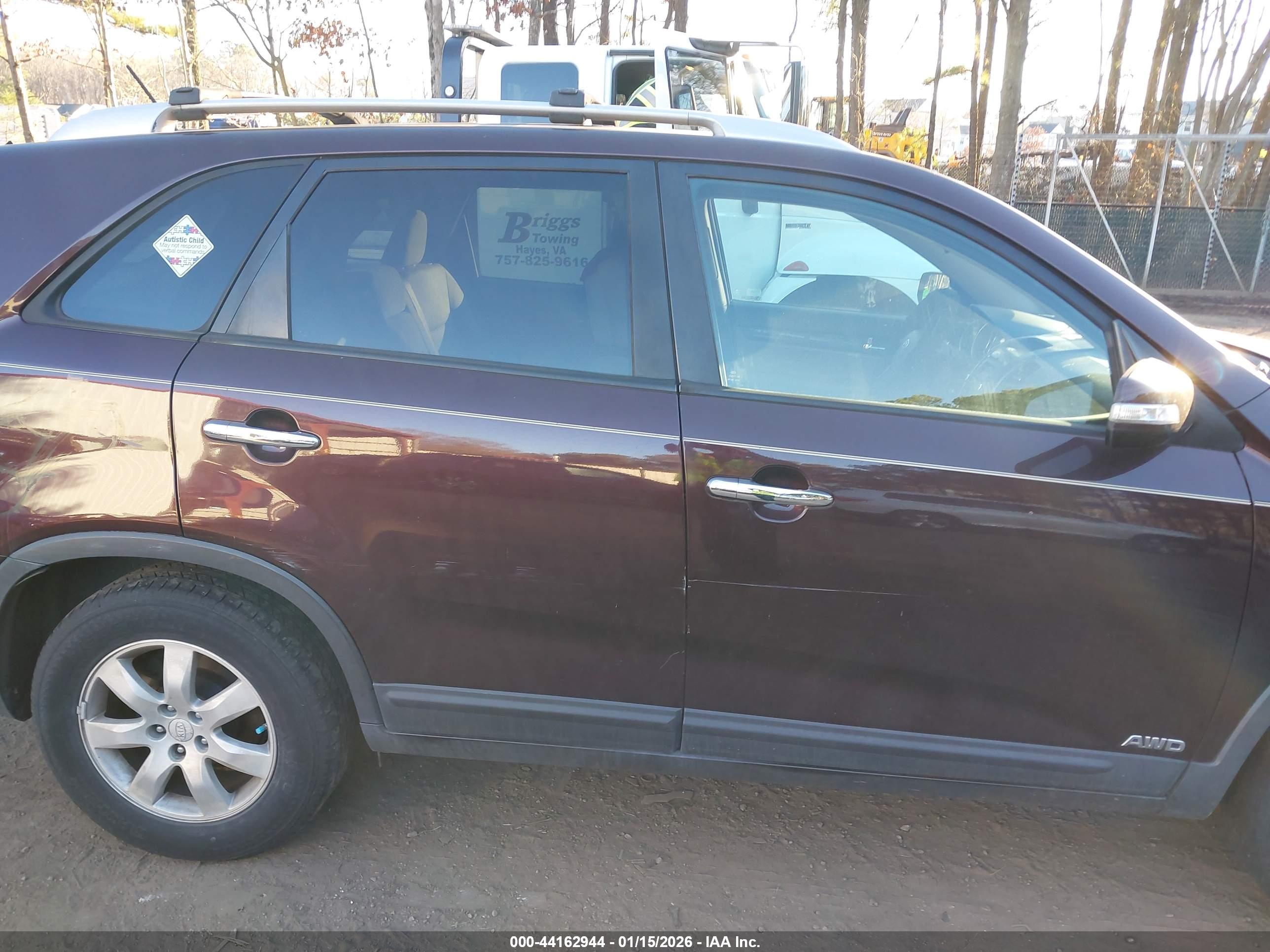KIA SORENTO image 6