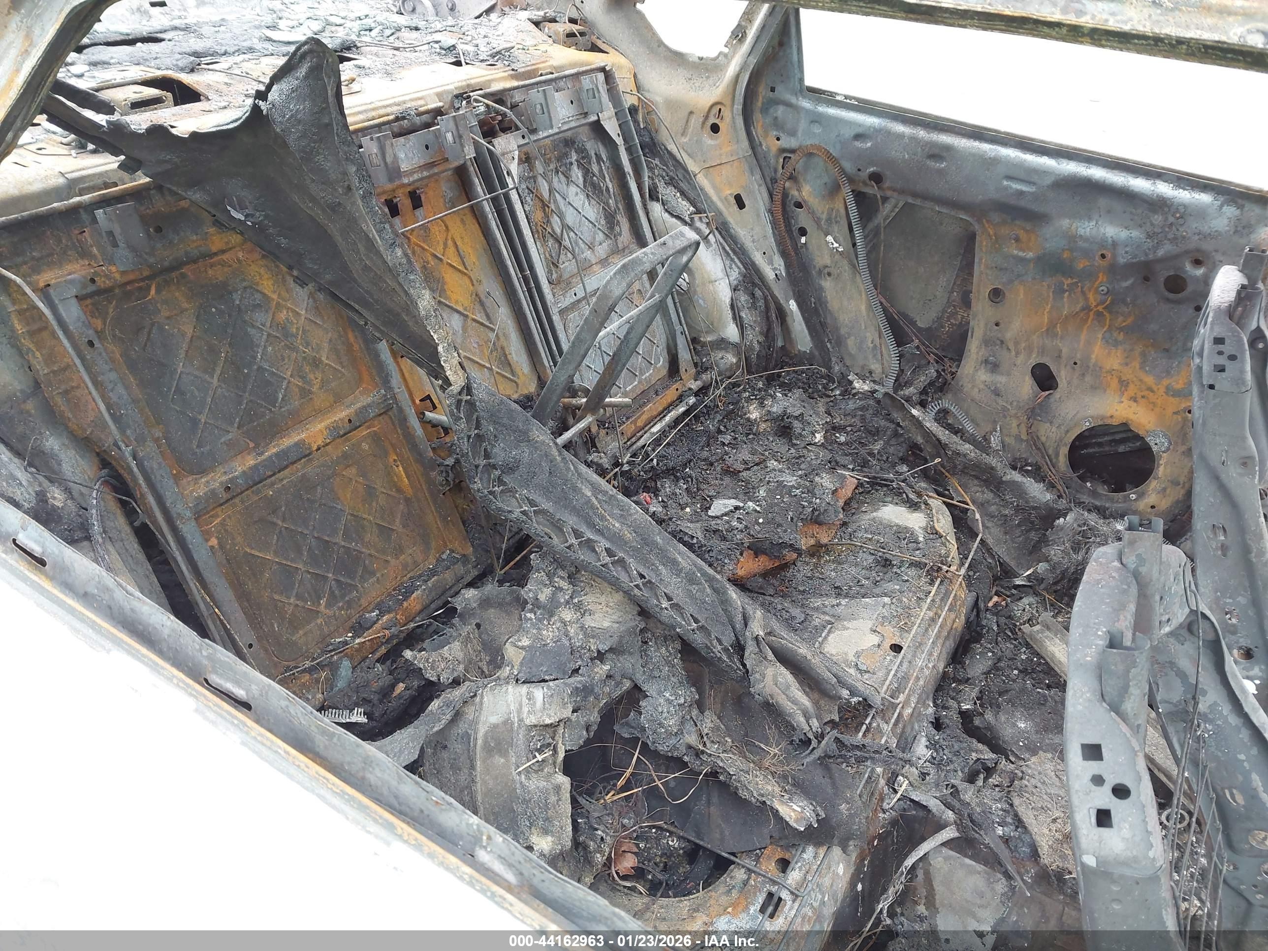 VOLKSWAGEN PASSAT image 8