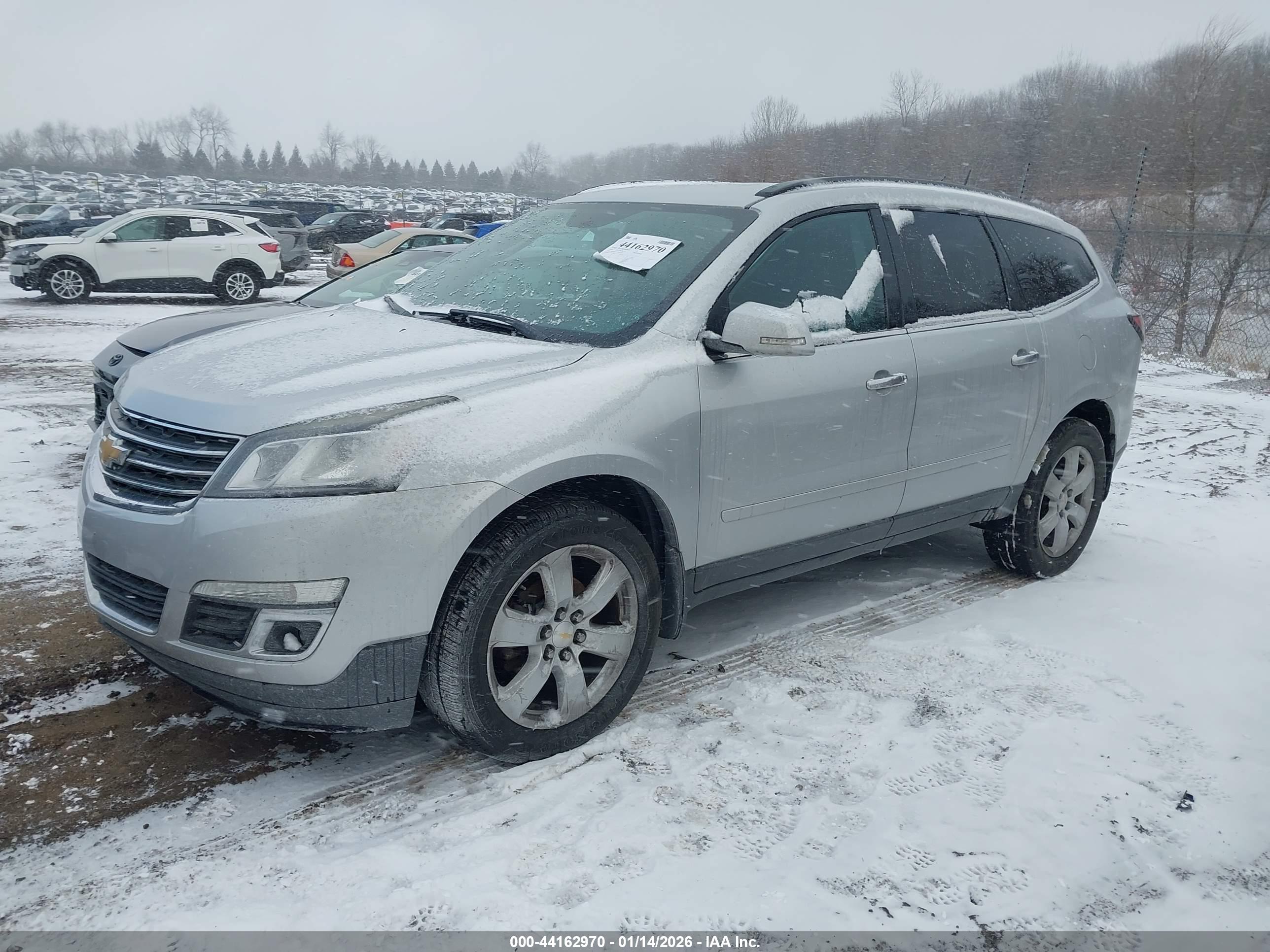 CHEVROLET TRAVERSE image 2