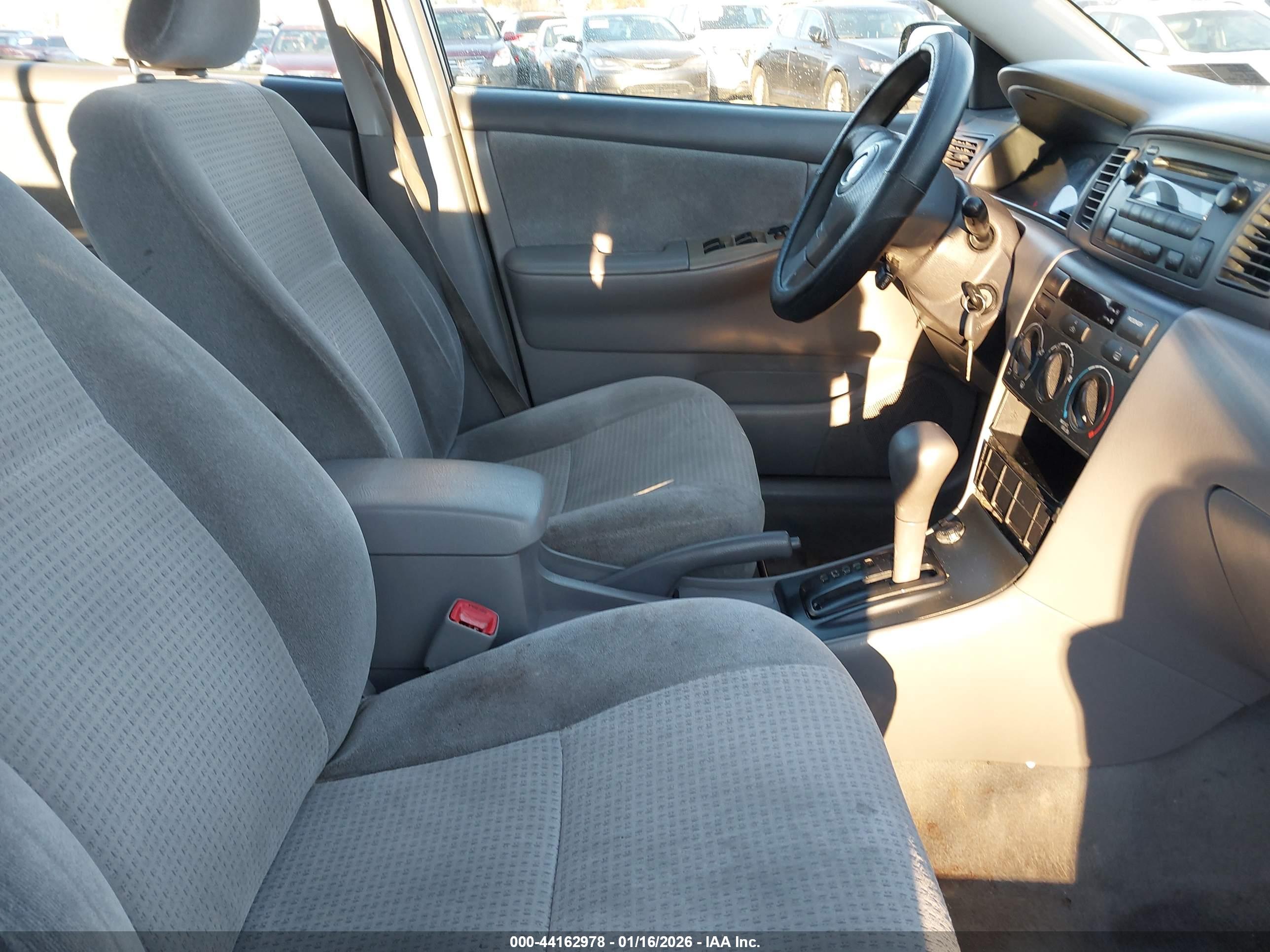TOYOTA COROLLA image 5