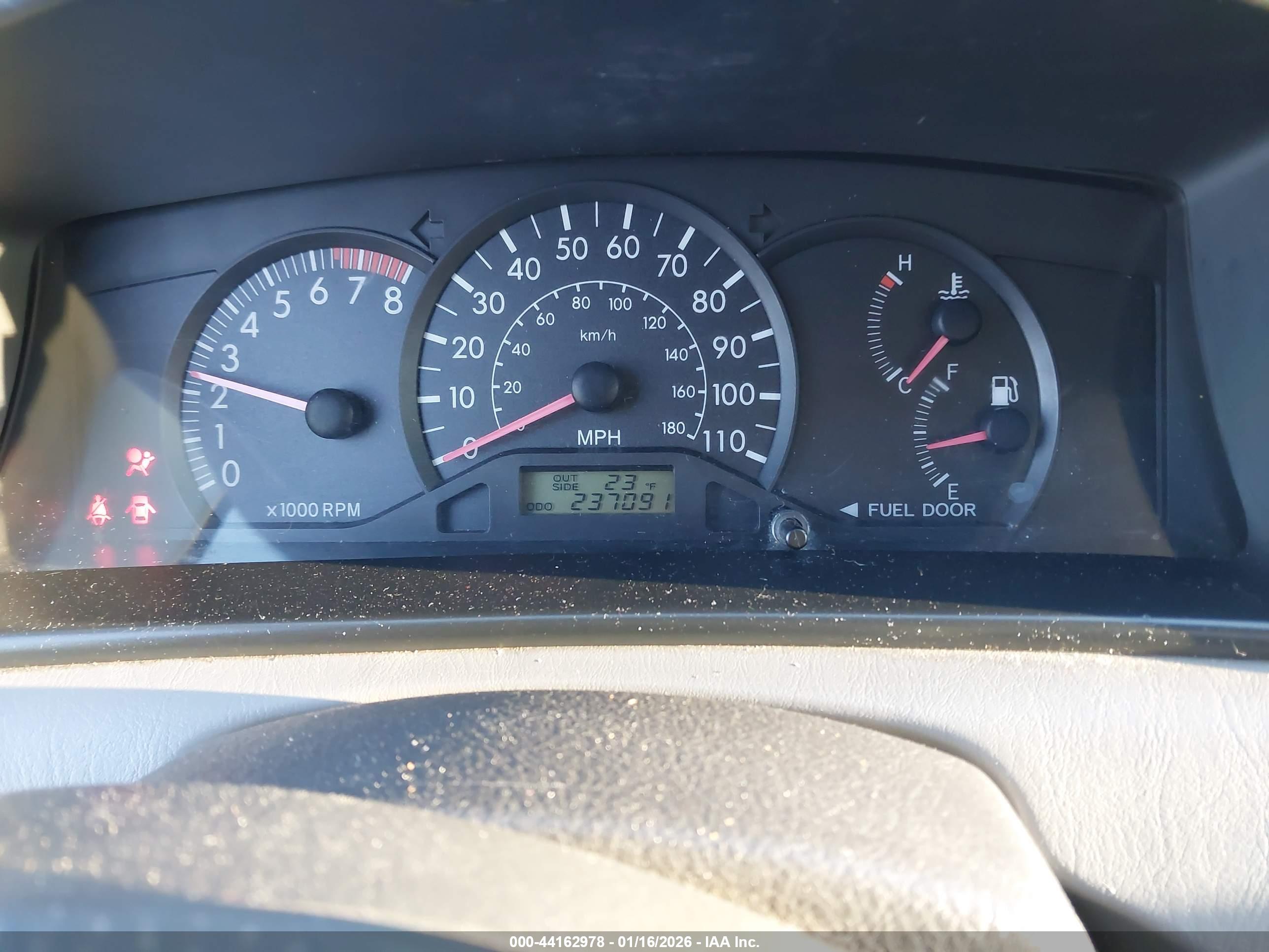 TOYOTA COROLLA image 7