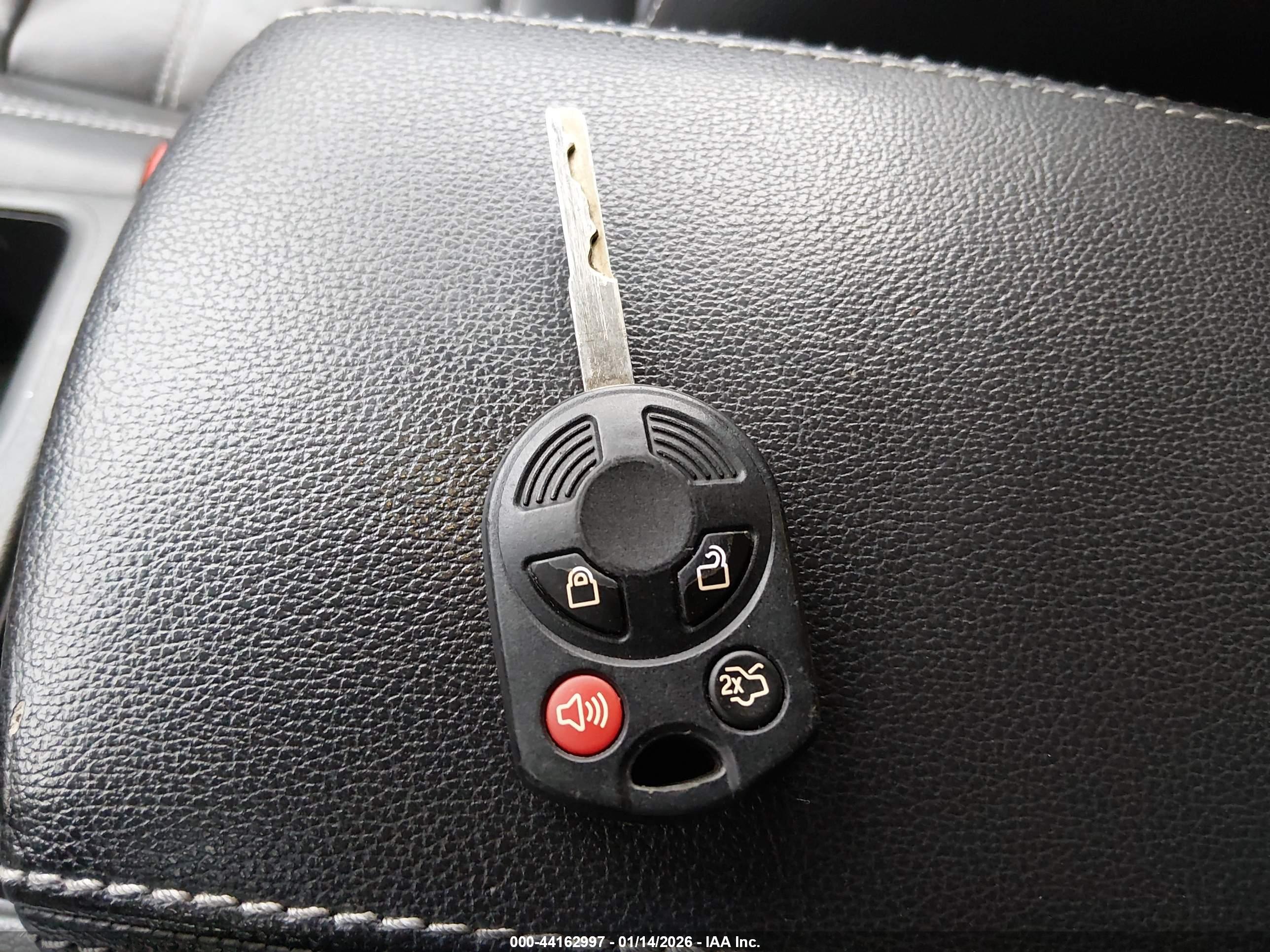 FORD ESCAPE image 11