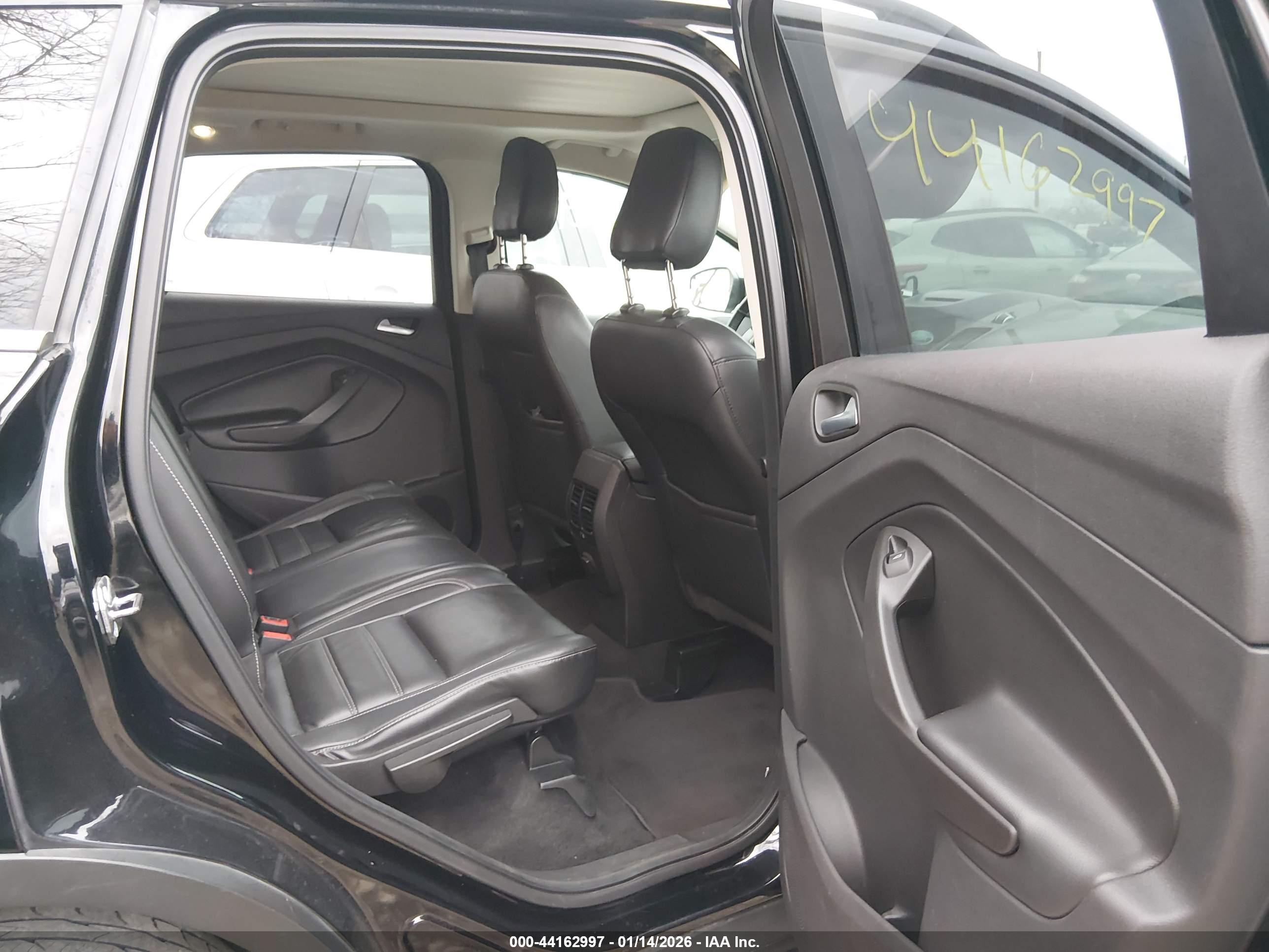 FORD ESCAPE image 8