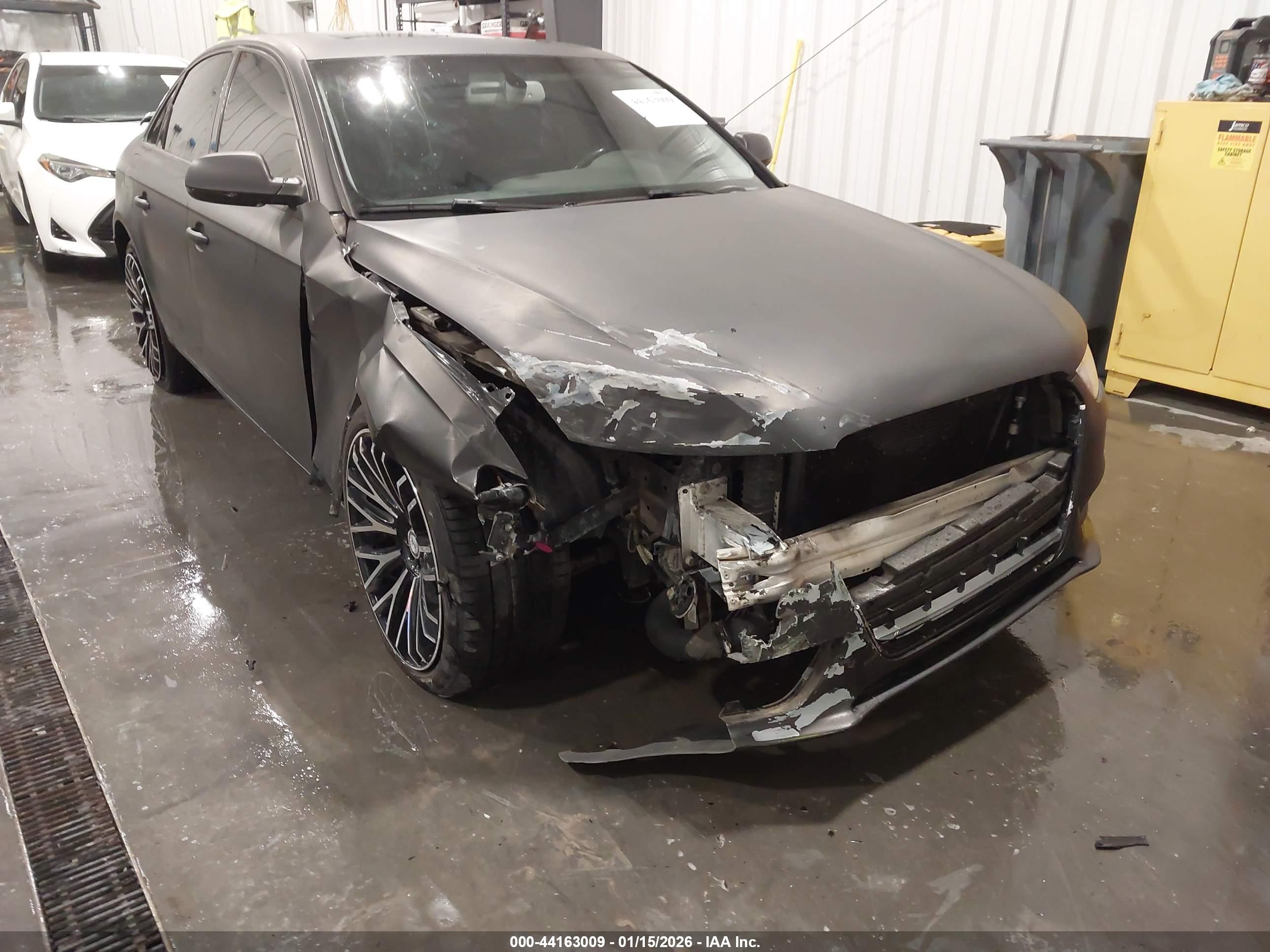 AUDI A4 image 6