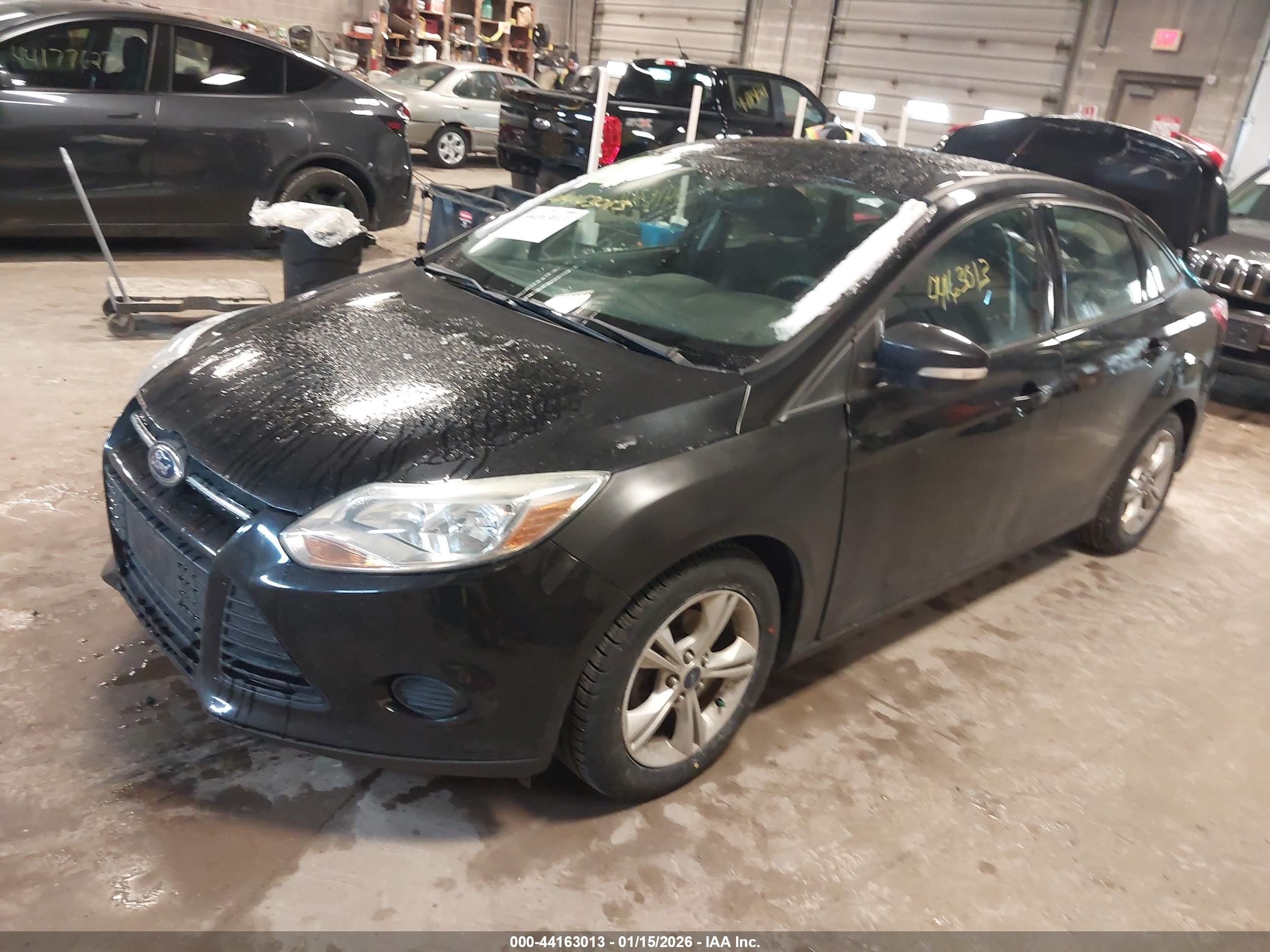 FORD FOCUS image 2