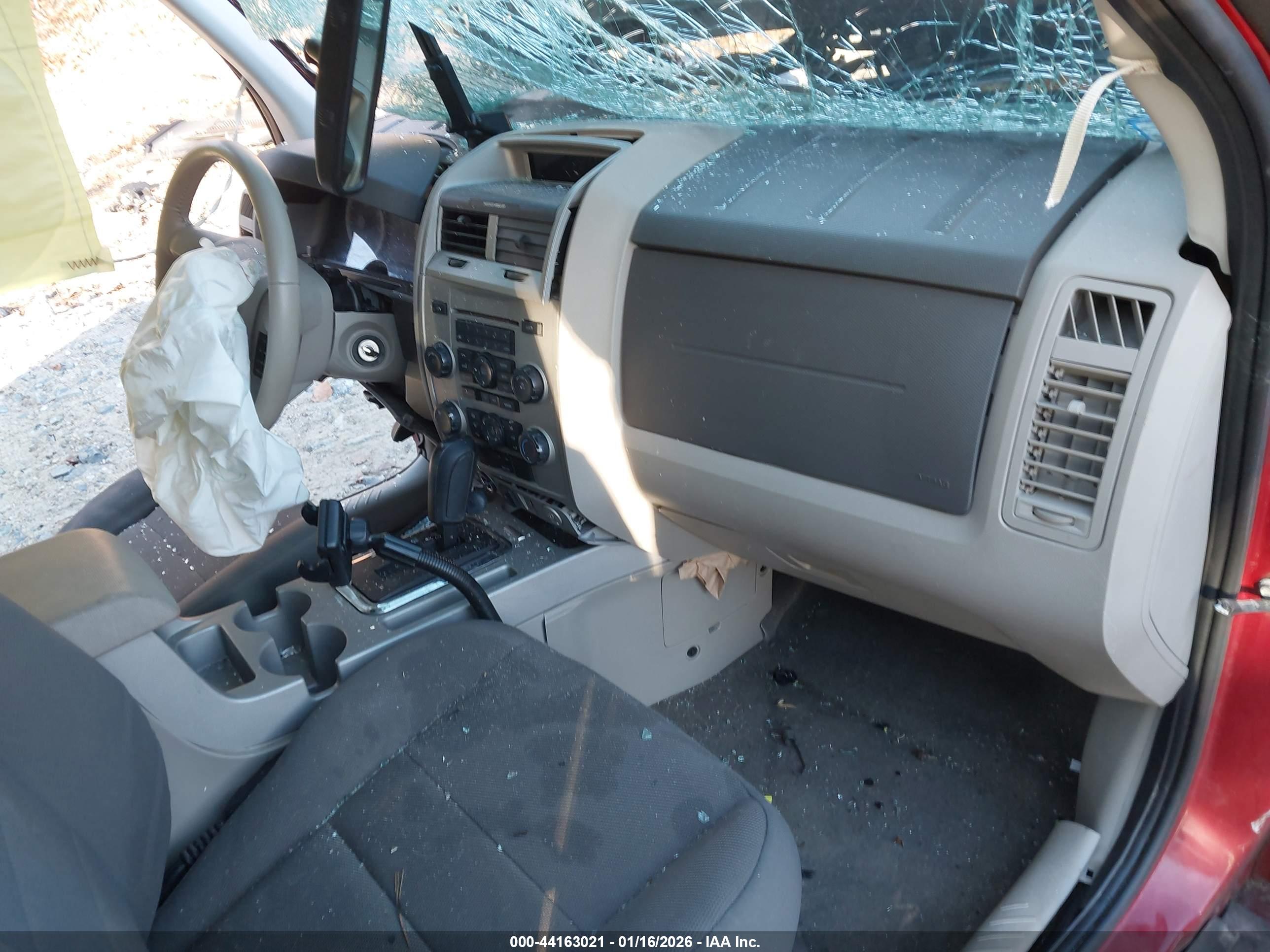 FORD ESCAPE image 5